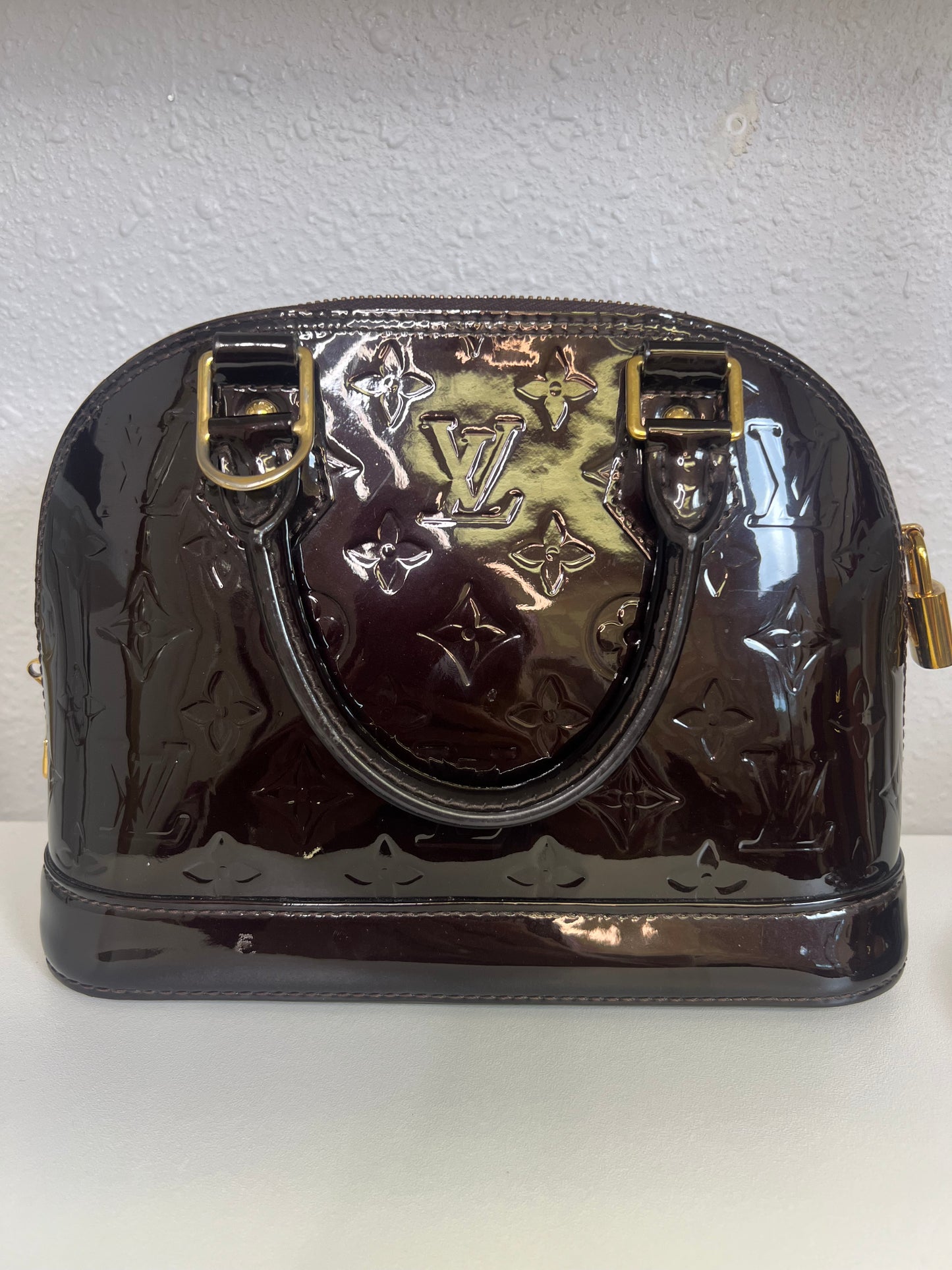 Pre-owned Louis Vuitton Alma BB vernis amaranto