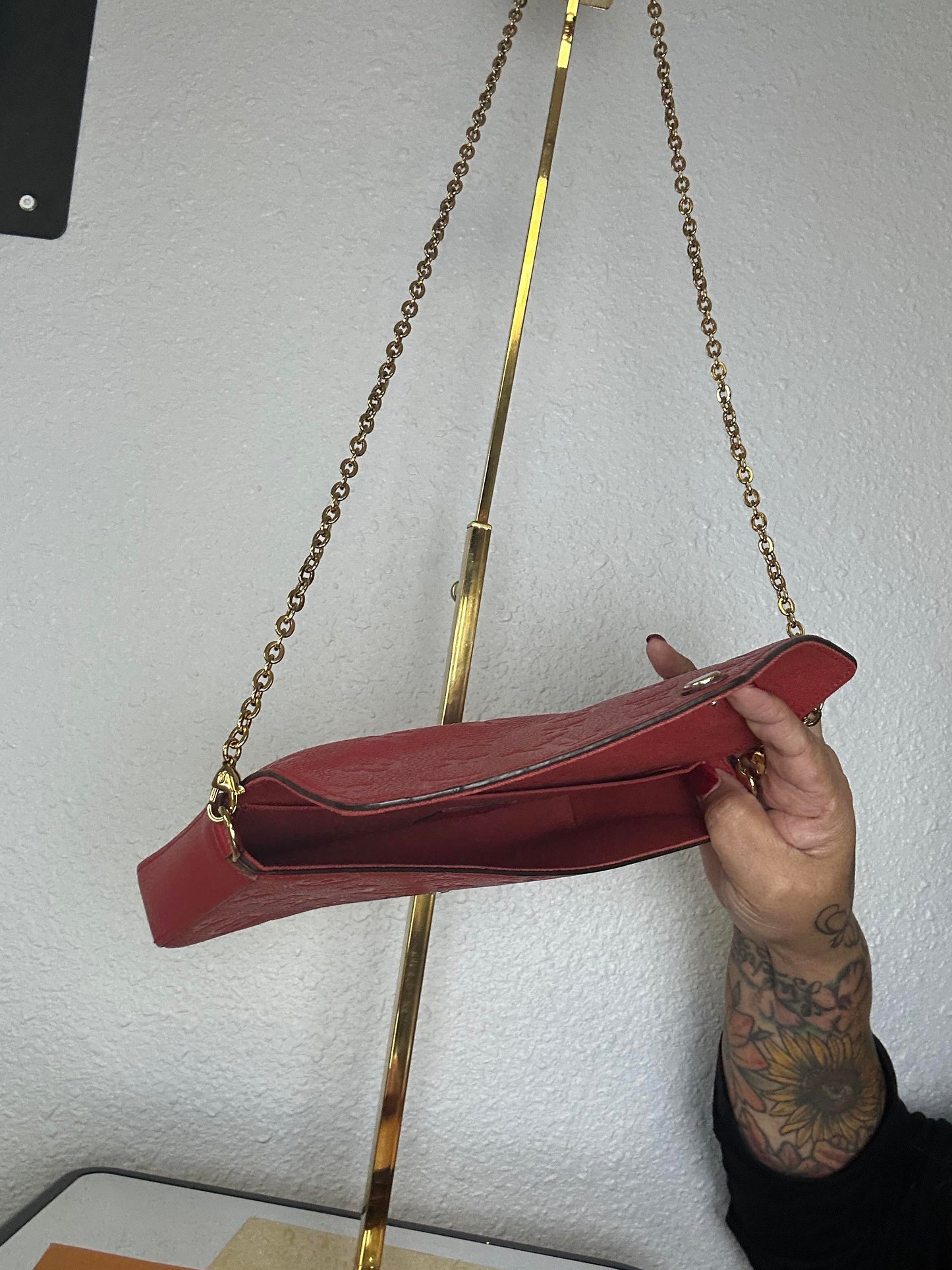 Pre-owned LOUIS VUITTON Felicie Empreinte red crossbody