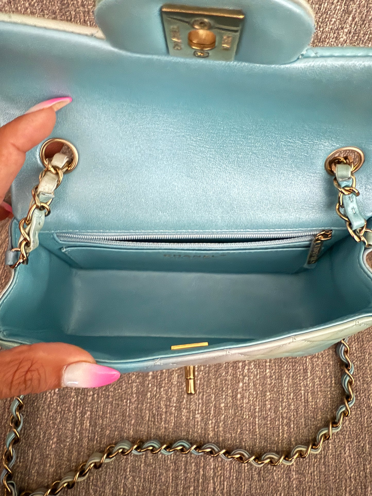 Pre-owned CHANEL mini classic flap limited edition with dustbag and box