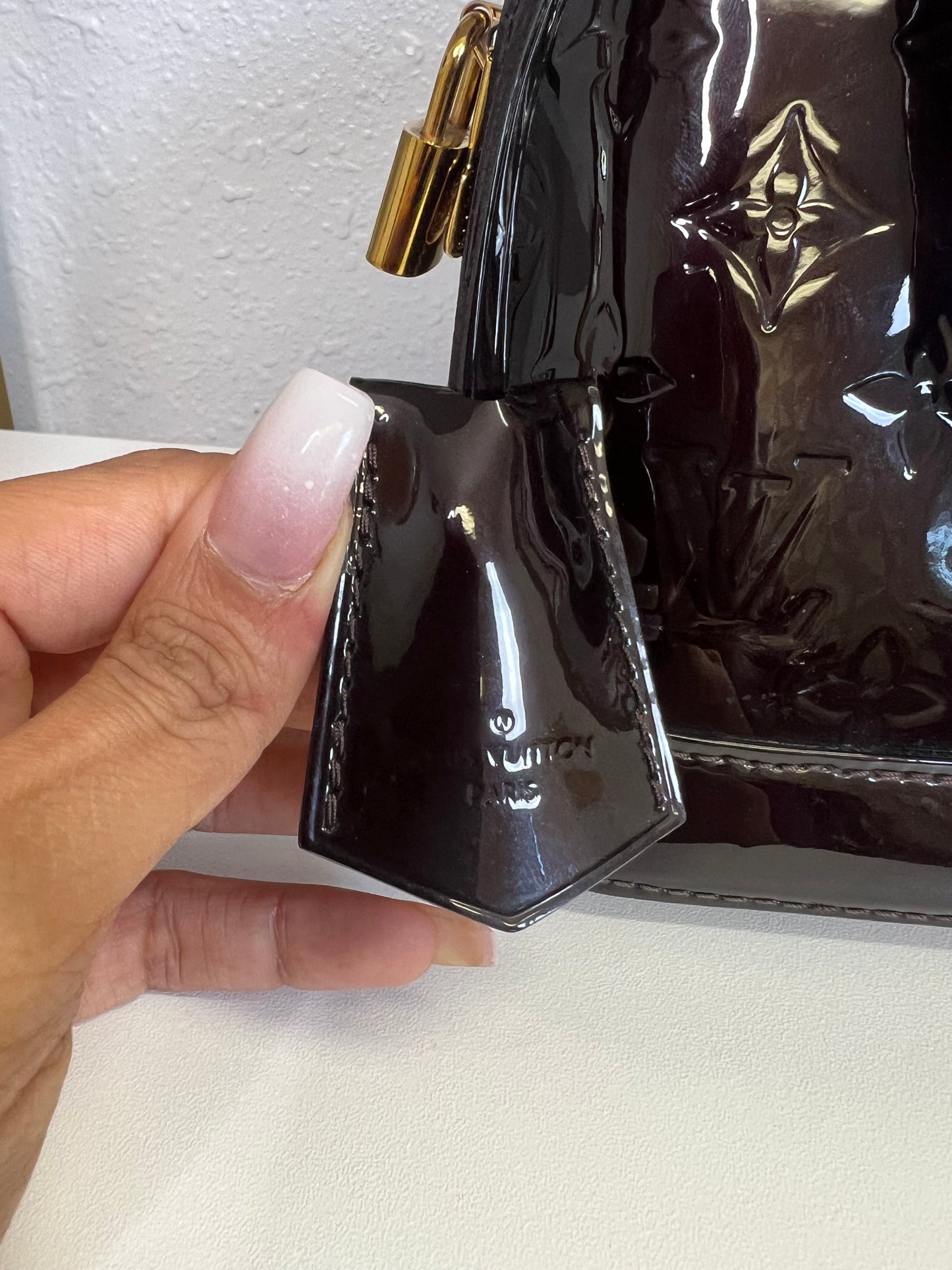 Pre-owned Louis Vuitton Alma BB vernis amaranto