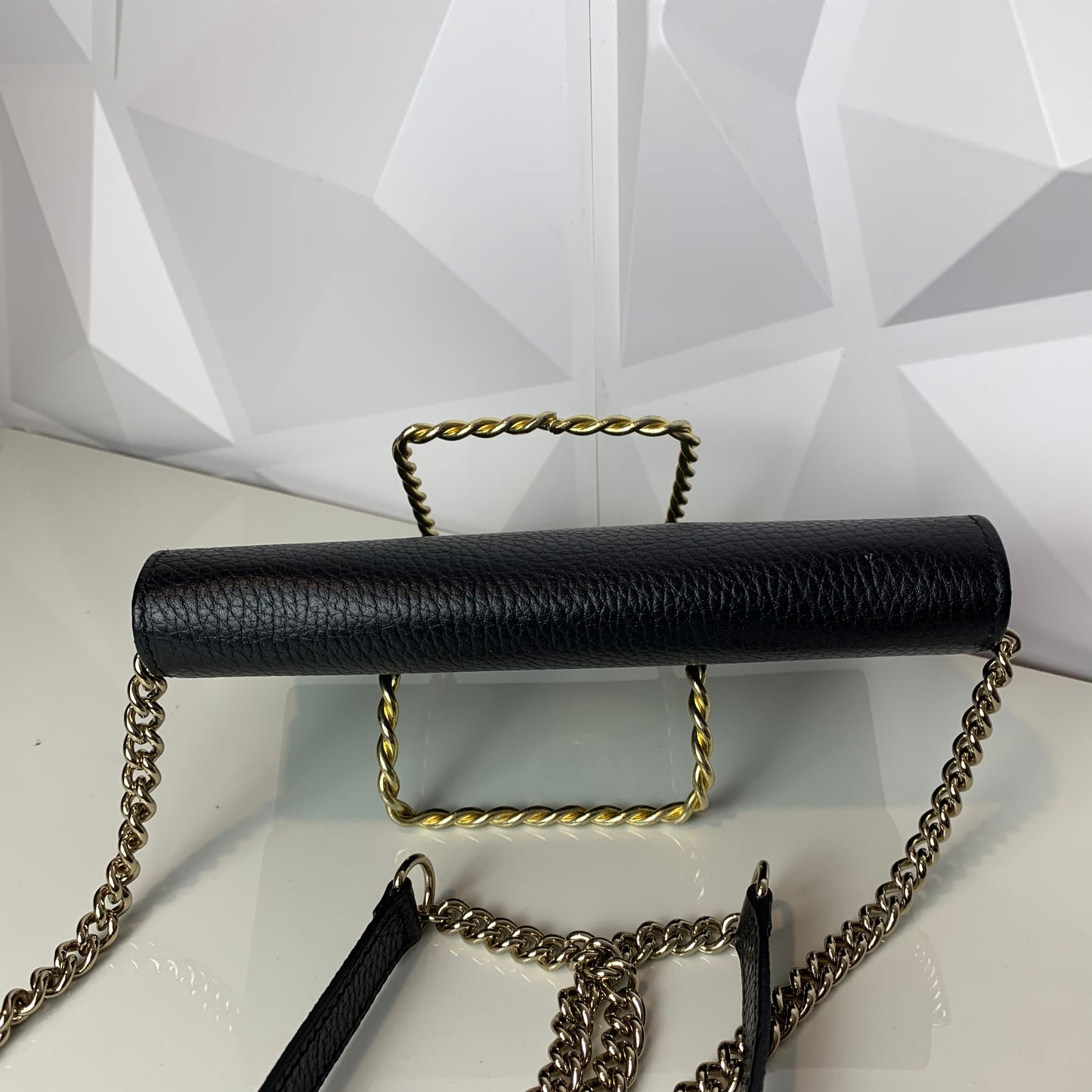 Pre-owned GUCCI interlocking Wallet on chain black leather