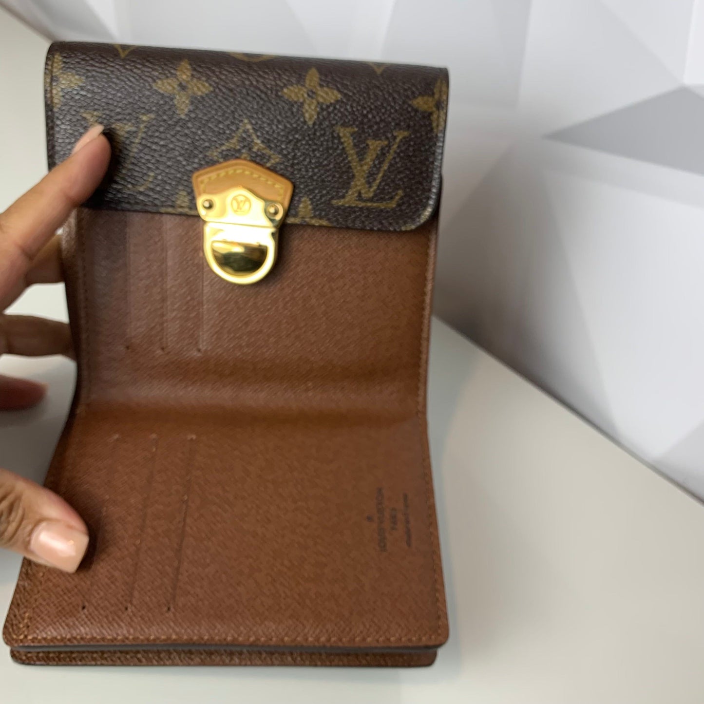 Pre-owned LOUIS VUITTON Joy wallet monogram