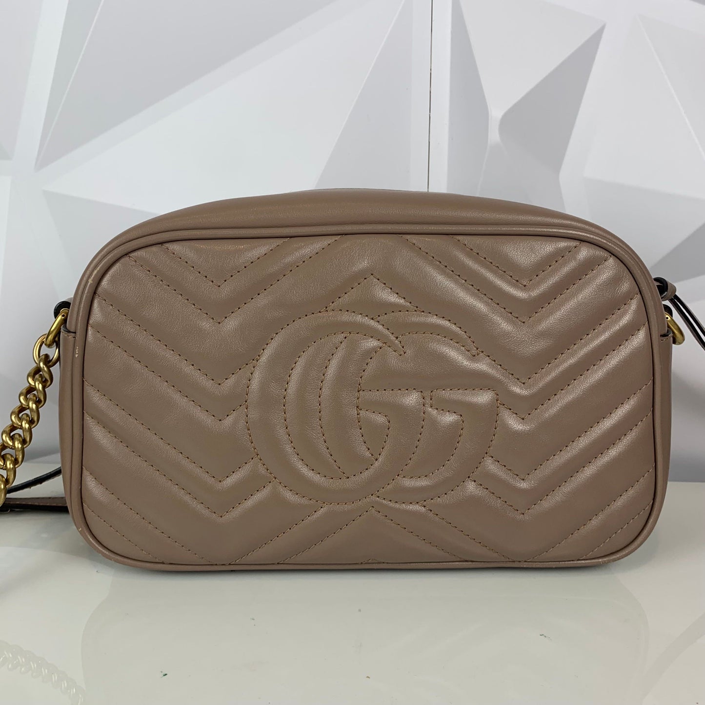 Pre-owned GUCCI Marmont beige leather with box and dustbag