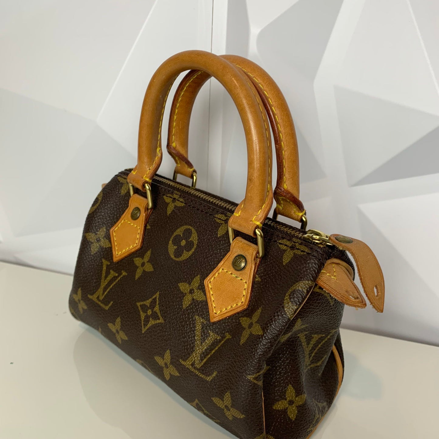 Pre-owned LOUIS VUITTON Mini Speedy with strap