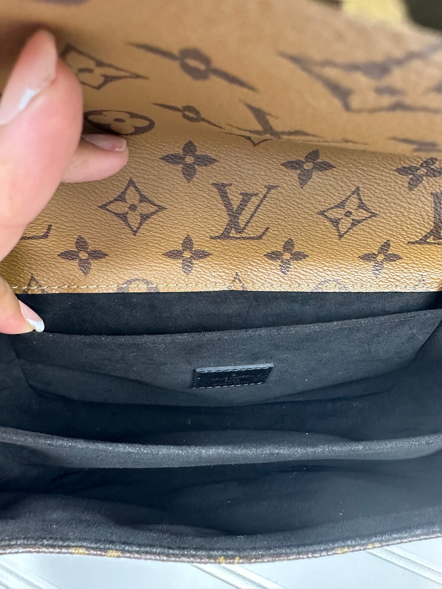 Pre-owned LOUIS VUITTON Pochette Metis Monogram Reverse canvas _ 242