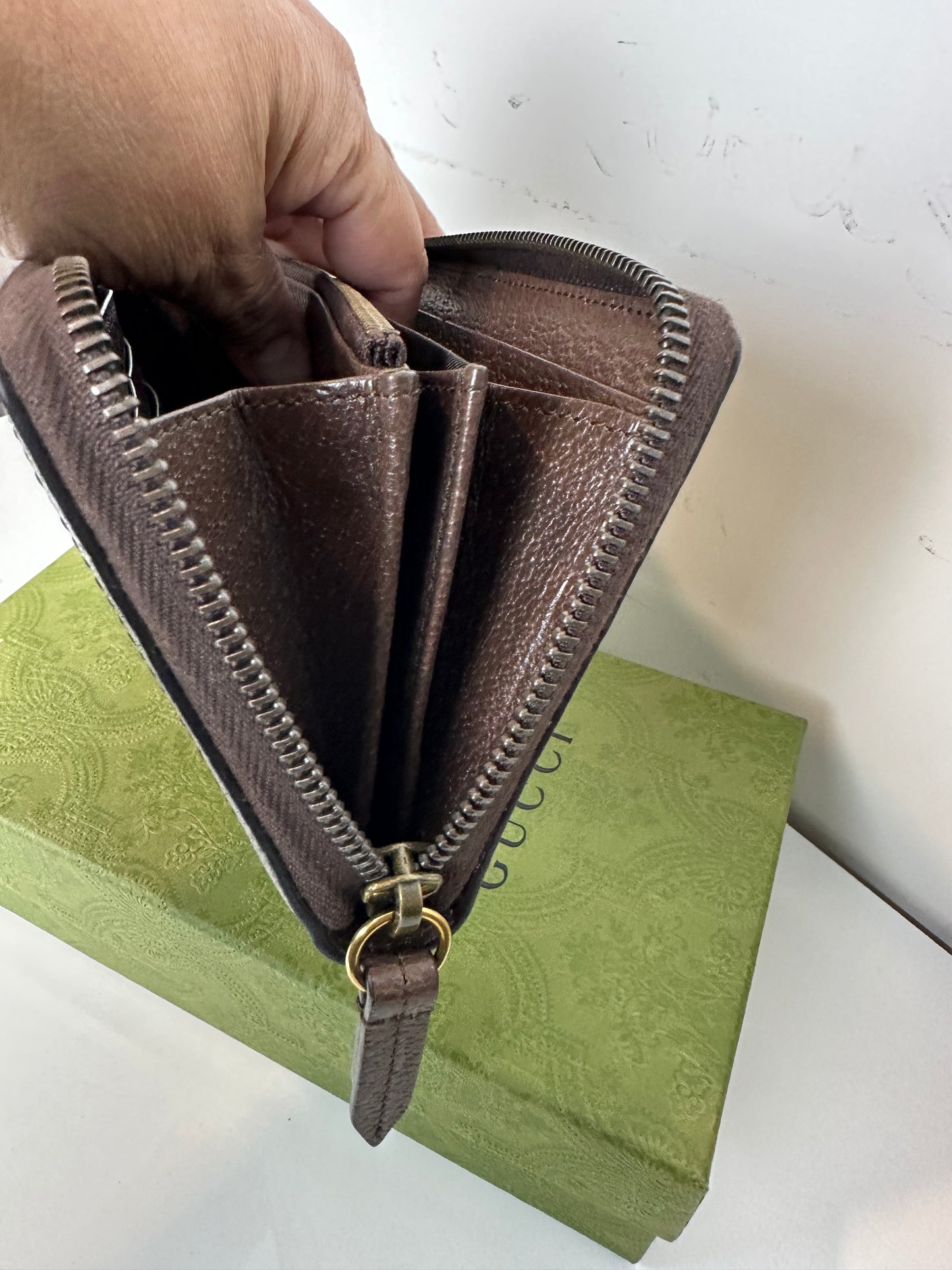 Pre-owned GUCCI Diana Wallet