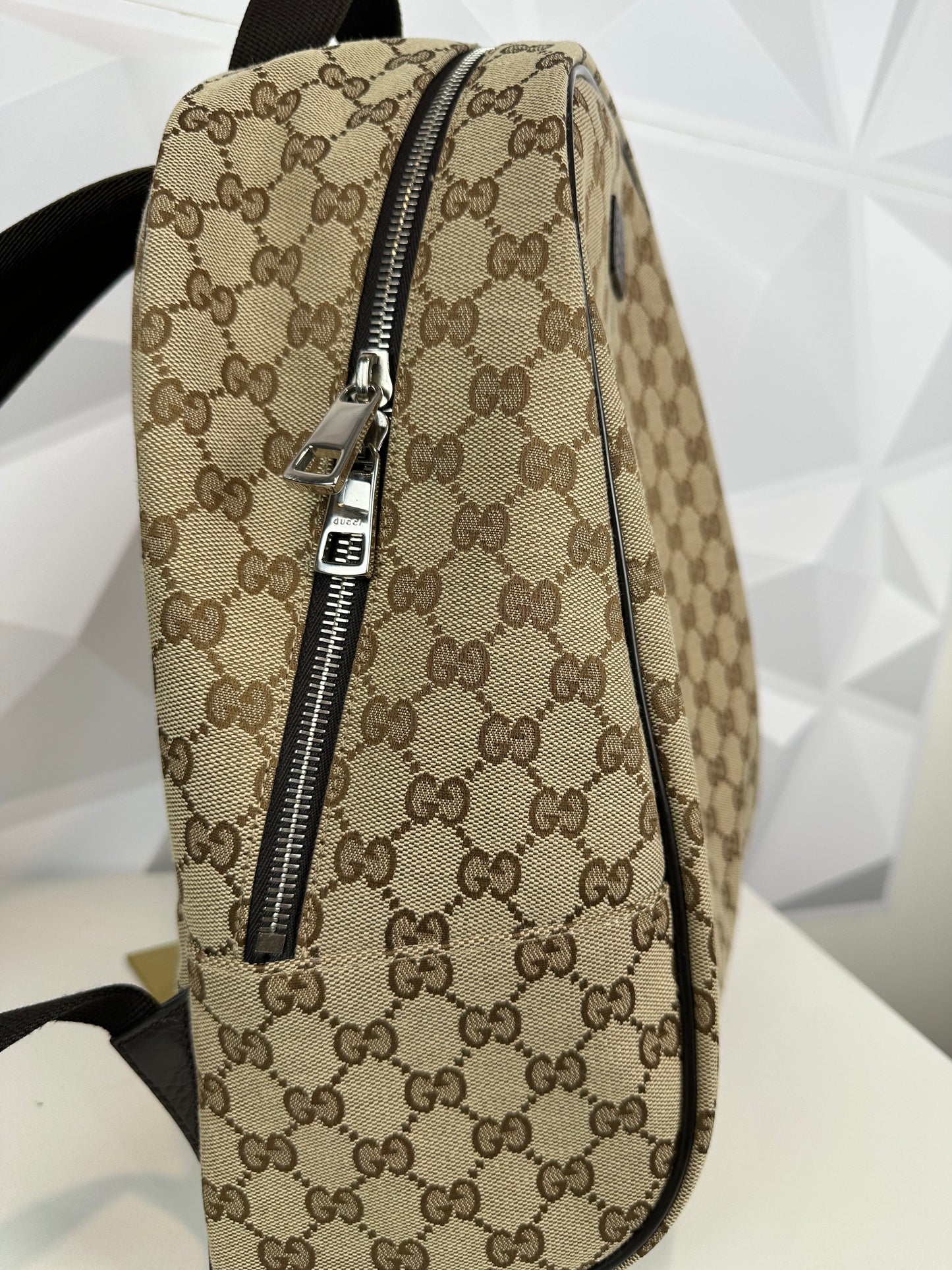 Pre-owned GUCCI Ophidia Backpack with dustbag