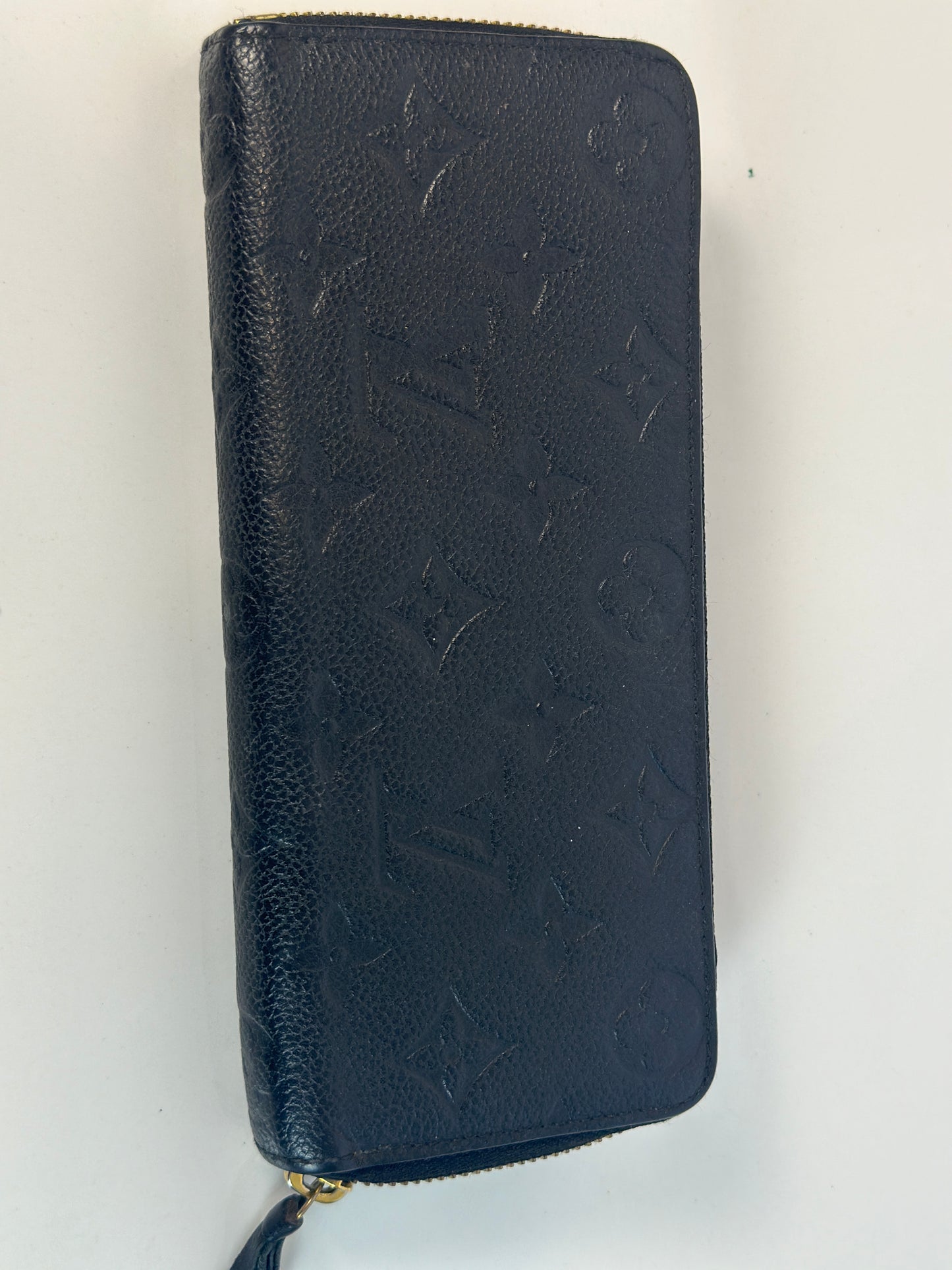 Pre-owned LOUIS VUITTON Clemence wallet in black leather with zipper