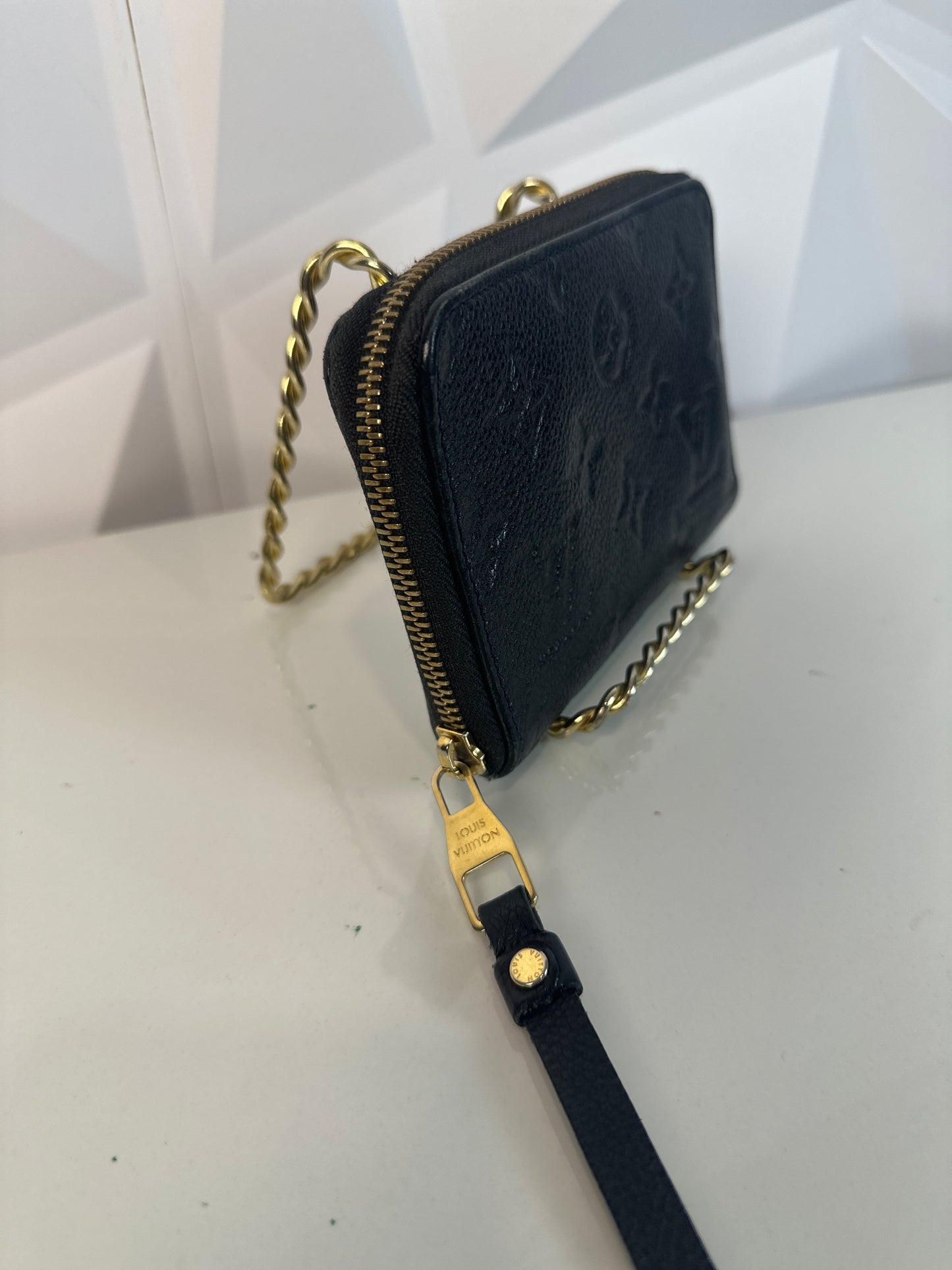 Pre-owned LOUIS VUITTON compact wallet black leather
