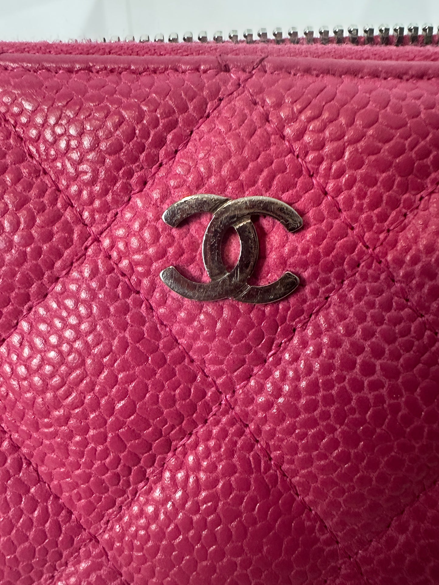 Pre-owned CHANEL Caviar Medium Zip Around Wallet Pink with box
