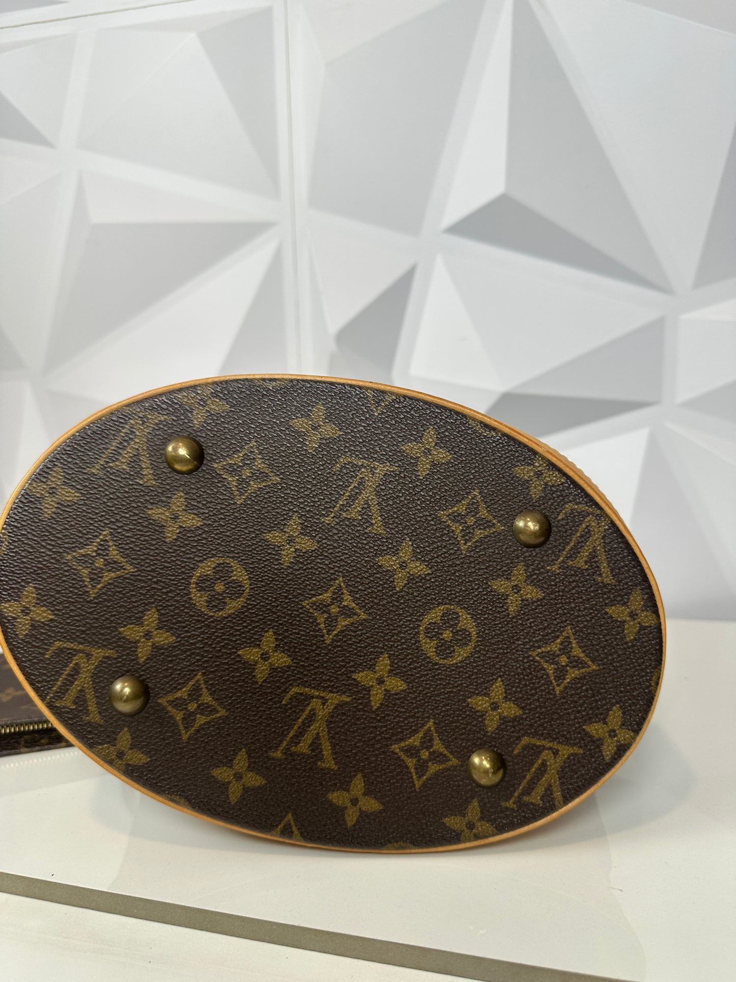 Pre-owned LOUIS VUITTON Bucket PM Monogram canvas