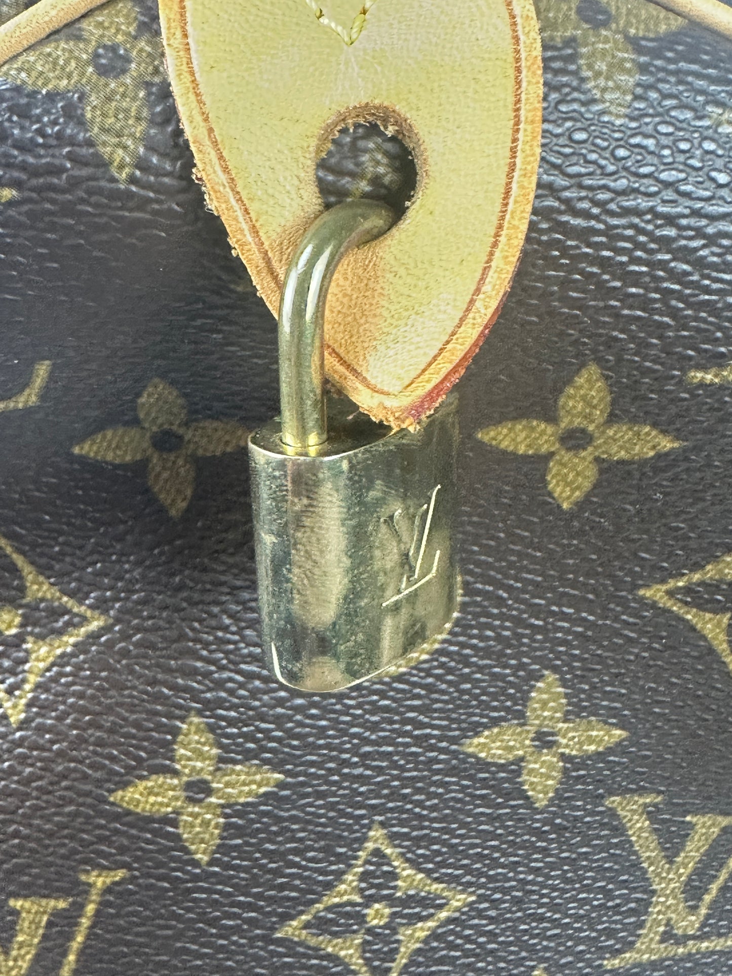 Pre owned LOUIS VUITTON Speedy 30 Monogram Canvas