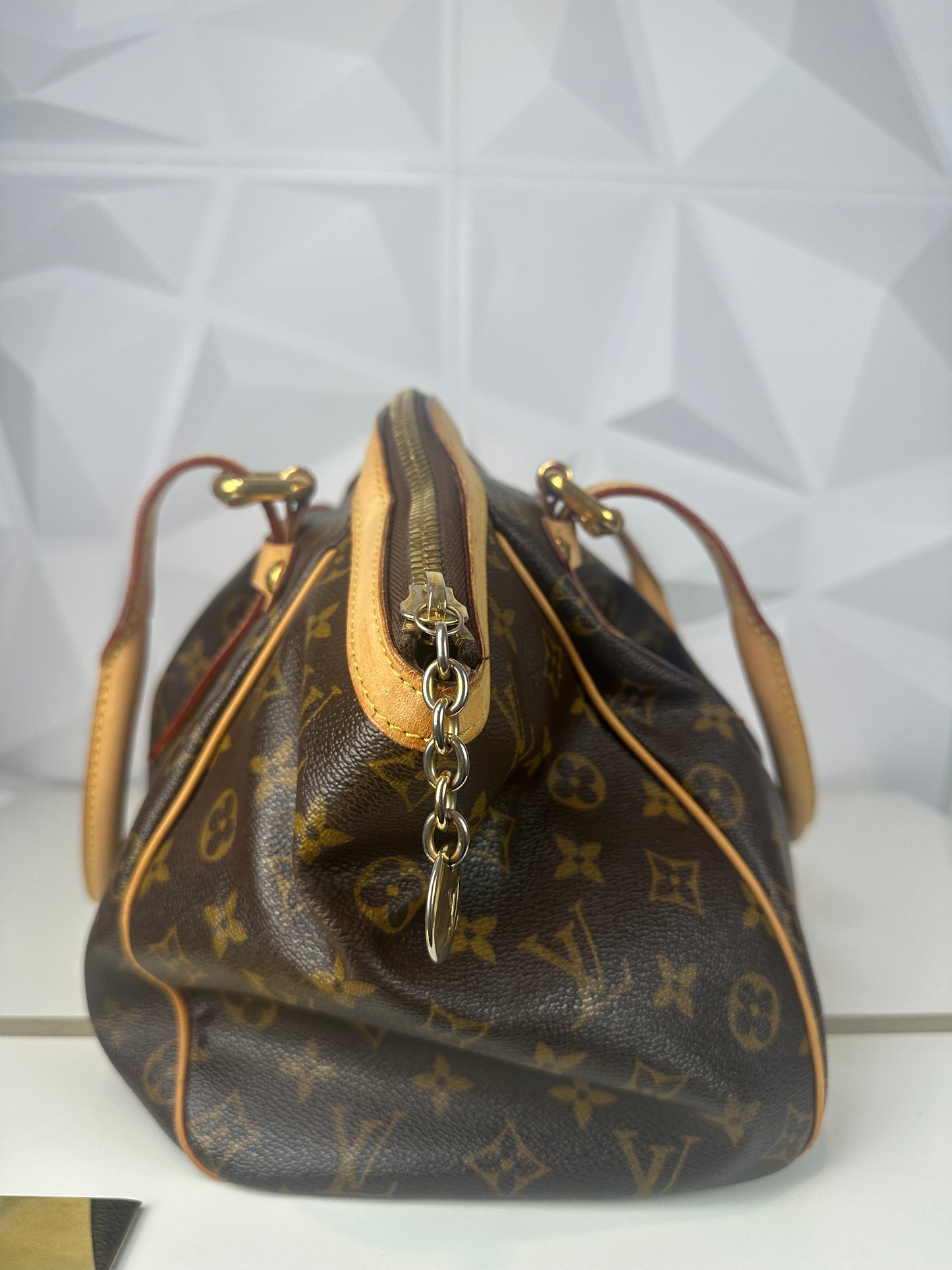 Pre owned LOUIS VUITTON Monogram Canvas Tivoli GM
