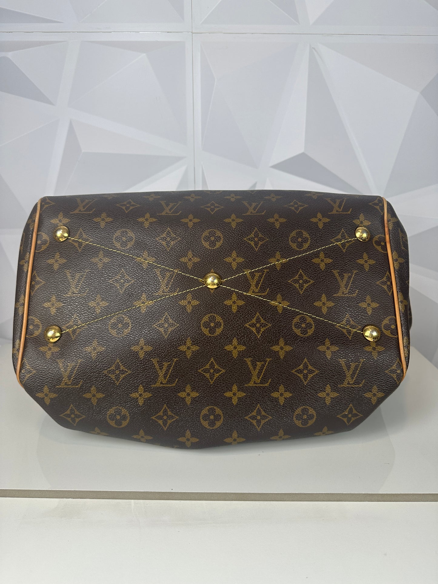 Pre owned LOUIS VUITTON Monogram Canvas Tivoli GM