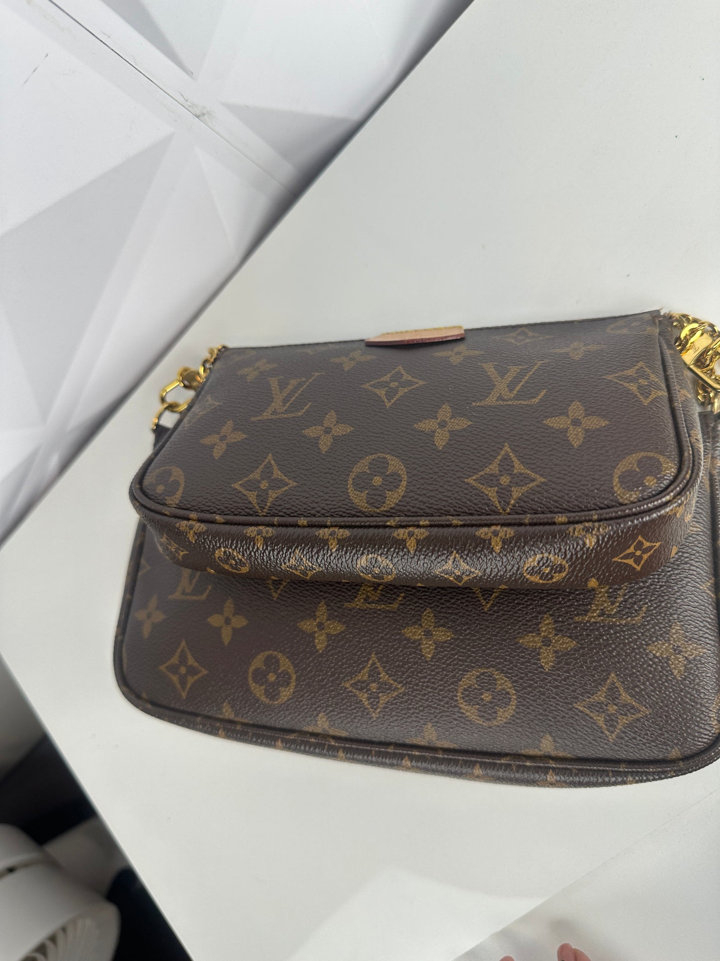 Pre-owned LOUIS VUITTON Monogram Canvas Multi Pochette with pink strap