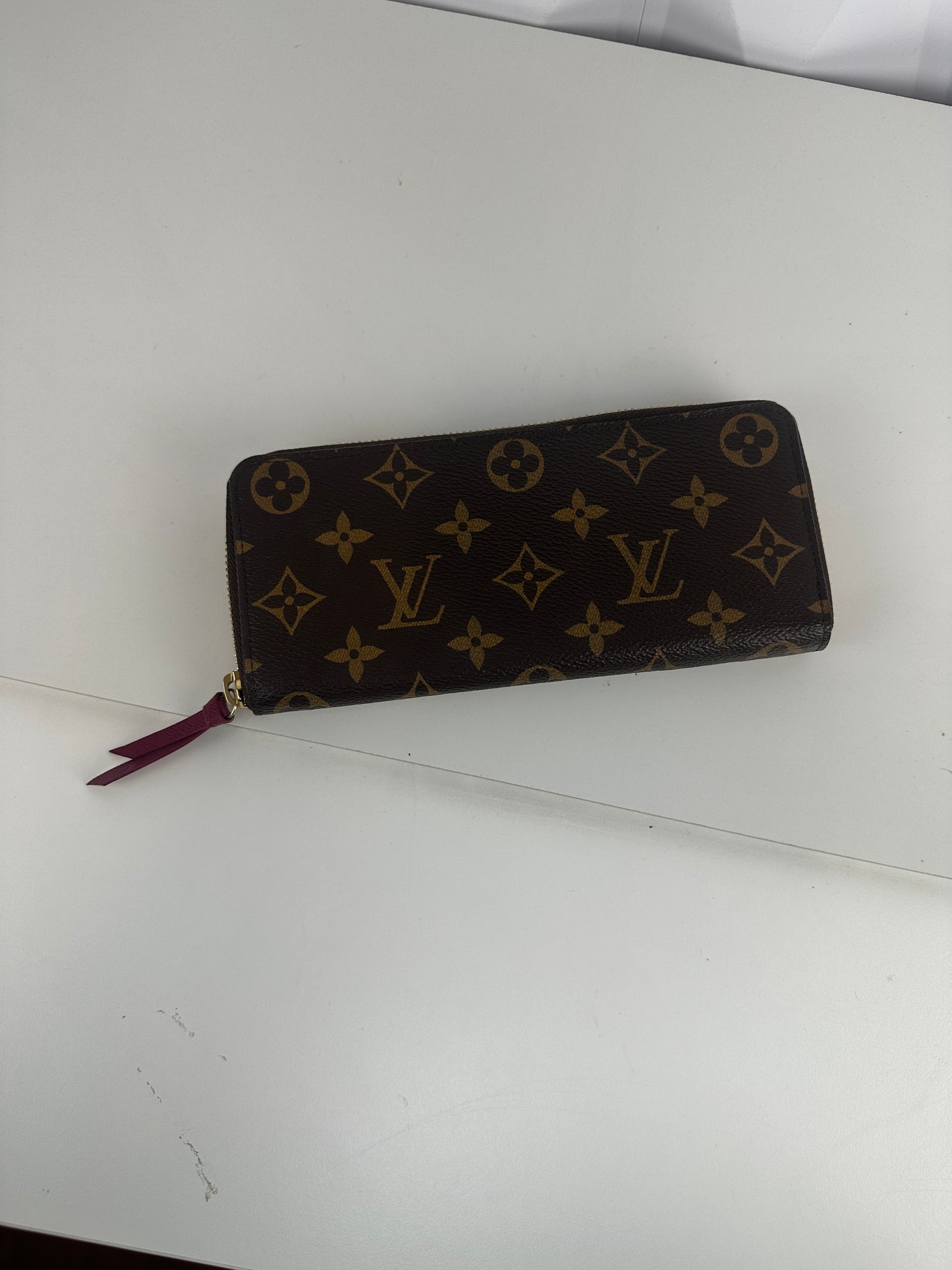 Pre-owned LOUIS VUITTON Portefeuille Clemence monogram interior burgundy with zipper