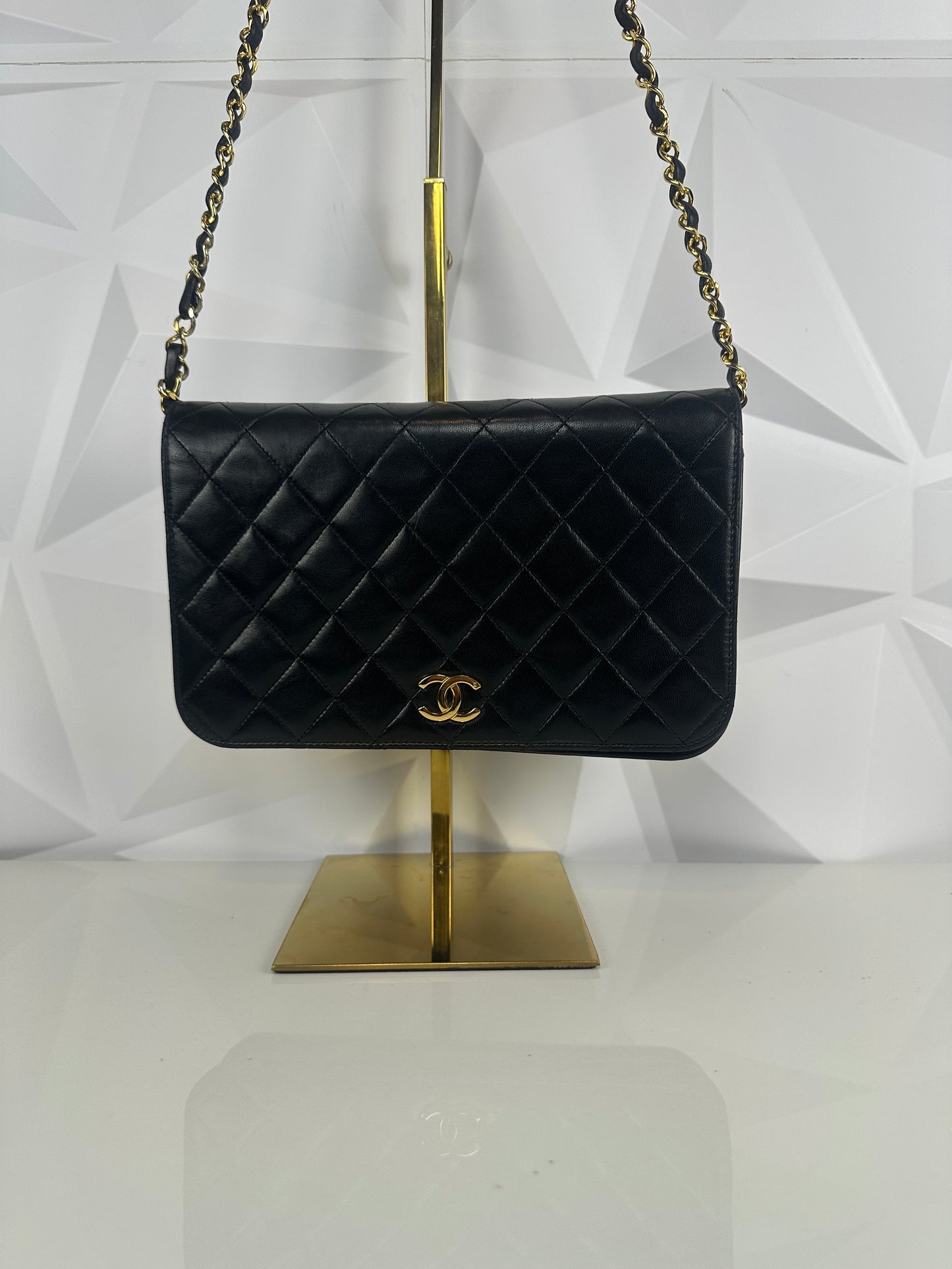 Pre owned CHANEL Lambskin Matelasse 24 Full Flap S chain Push Lock in black