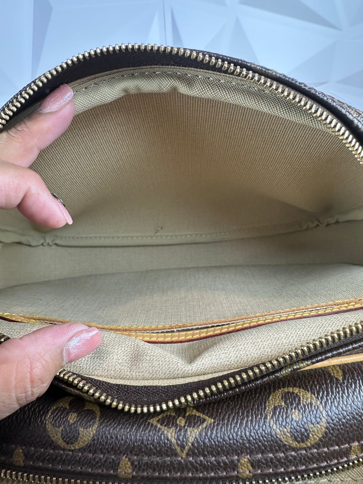 Pre owned LOUIS VUITTON Reporter PM Monogram Shoulder Bag