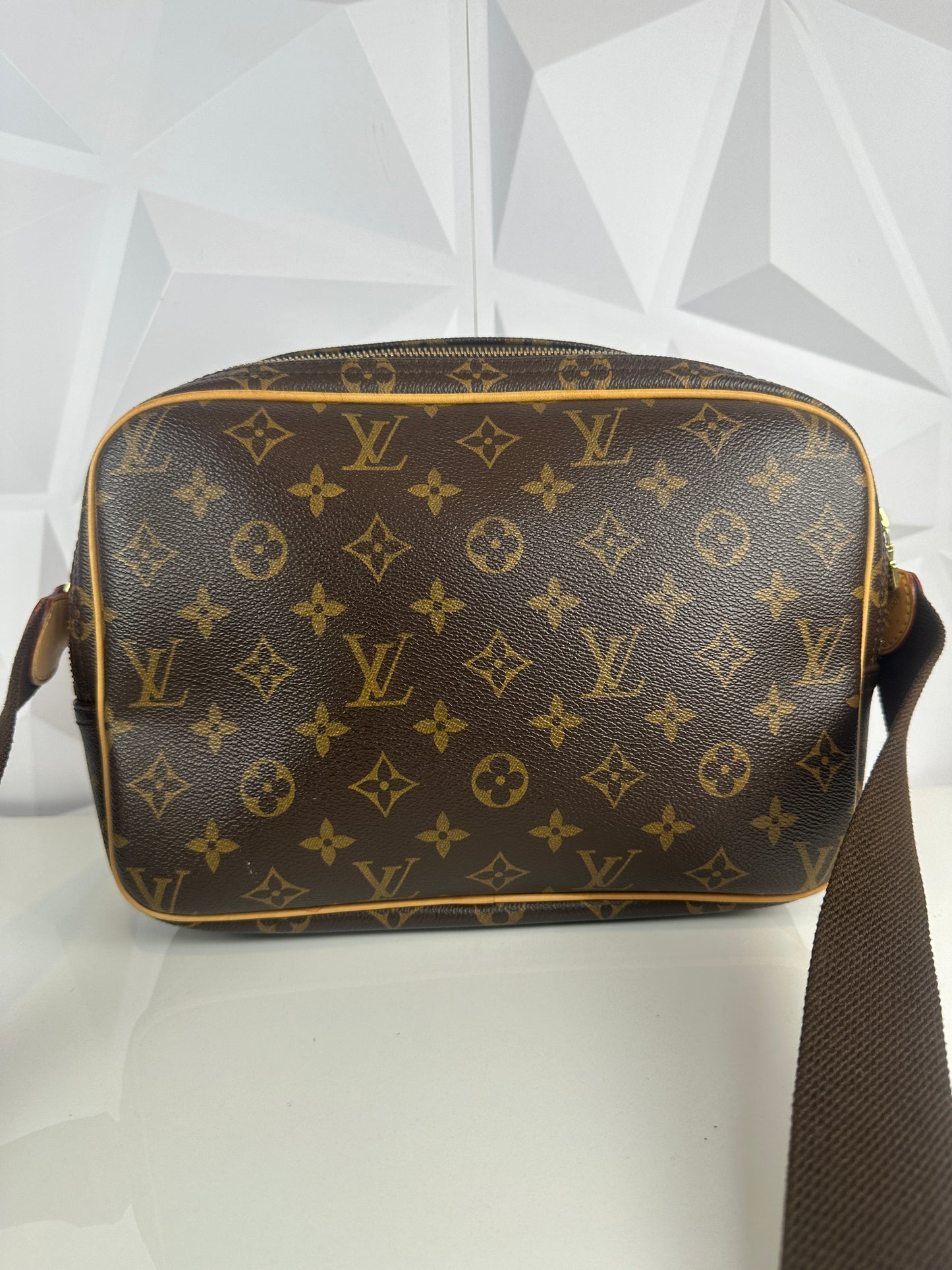 Pre owned LOUIS VUITTON Reporter PM Monogram Shoulder Bag