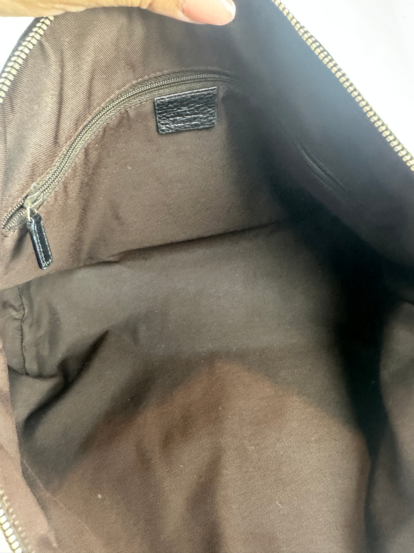 Pre-owned GUCCI Sukey GG Canvas