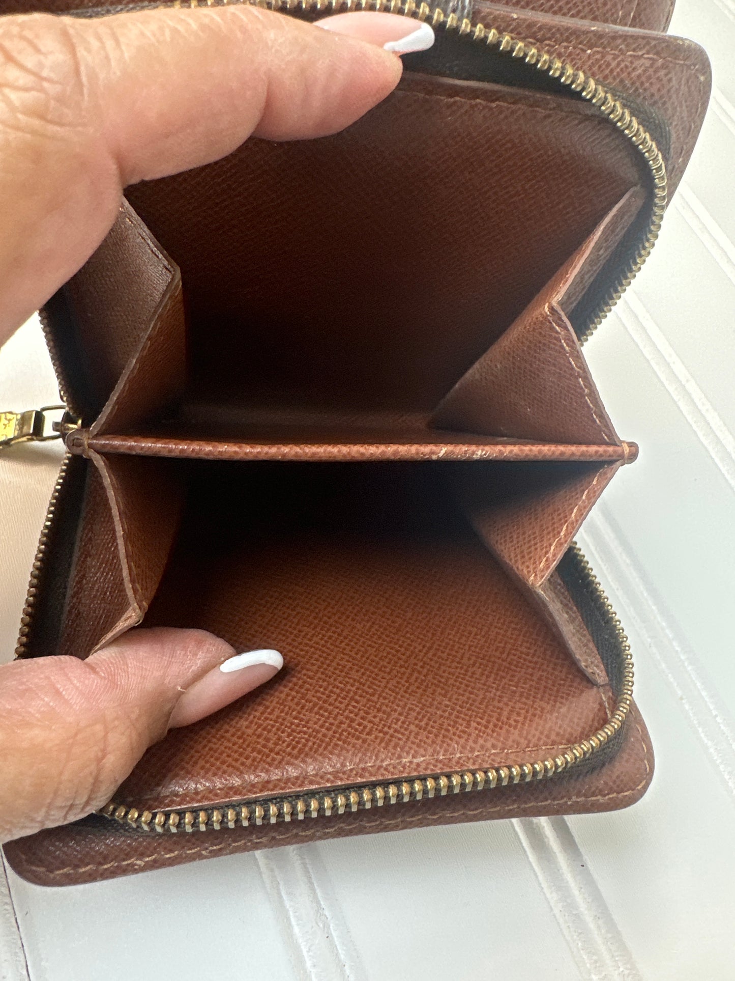 Pre owned LOUIS VUITTON Monogram Compact Bi-fold Zippy Wallet _191-2