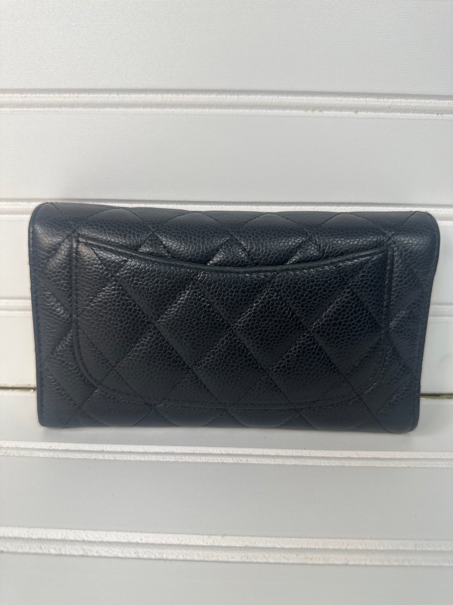 Pre-owned CHANEL Caviar Skin Long Wallet with Coco Mark in Black