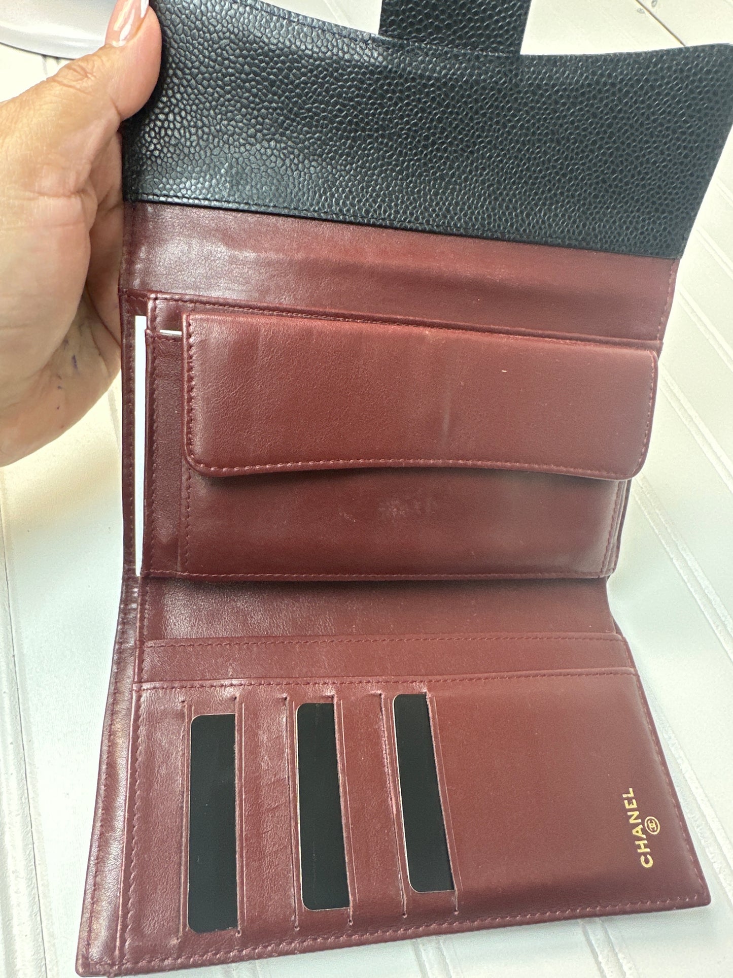 Pre-owned CHANEL Caviar Skin Long Wallet with Coco Mark in Black