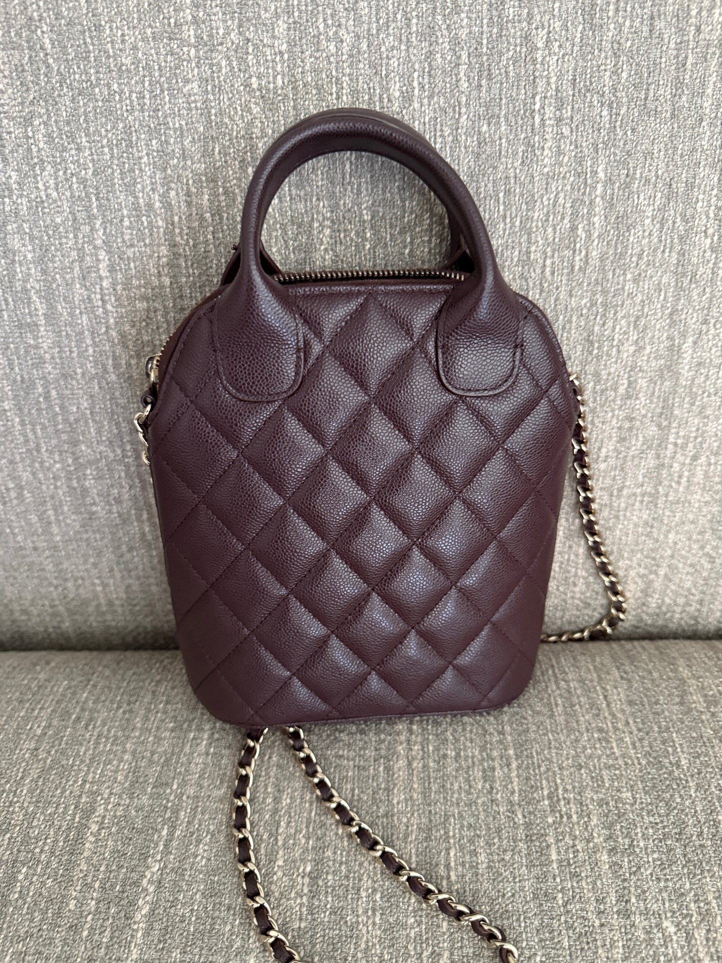 Pre-owned CHANEL Caviar Quilted Top Handle crossbody Clutch With Chain, box and dustbag