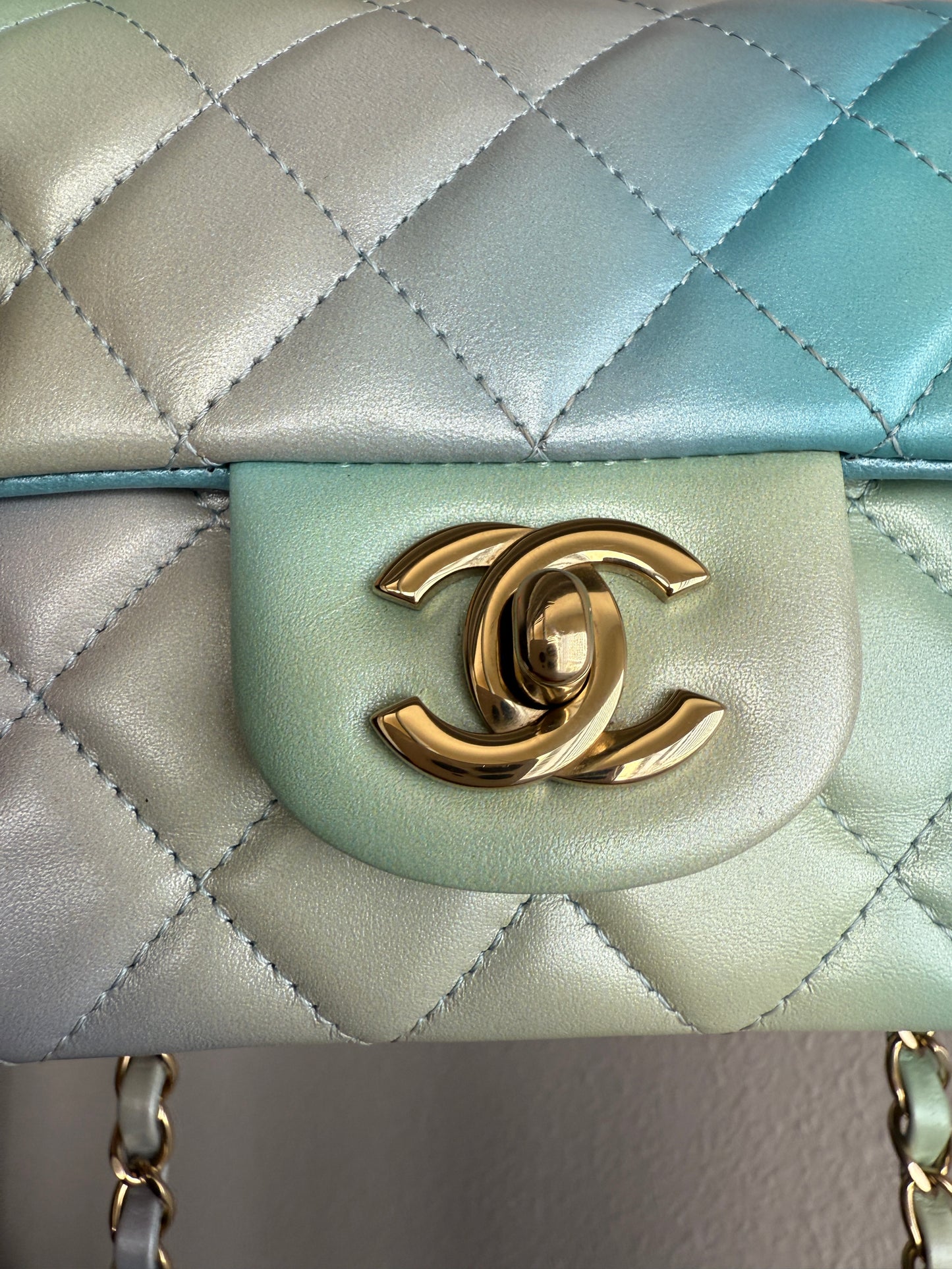 Pre-owned CHANEL mini classic flap limited edition with dustbag and box