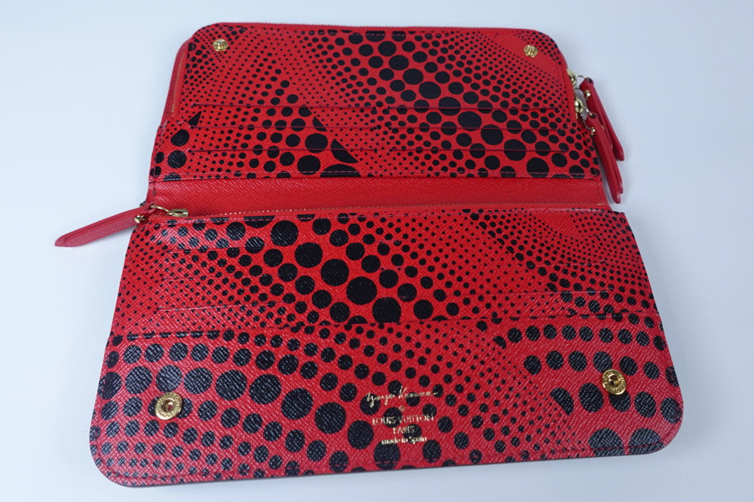 Pre-owned LOUIS VUITTON Yayoi Kusama Portefeuille Insolite wallet red inside_ 312