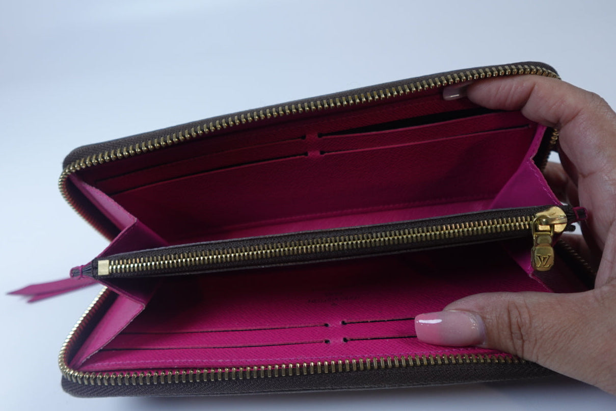 Pre-owned LOUIS VUITTON Portefeuille Clemence wallet monogram hot pink inside_ 315