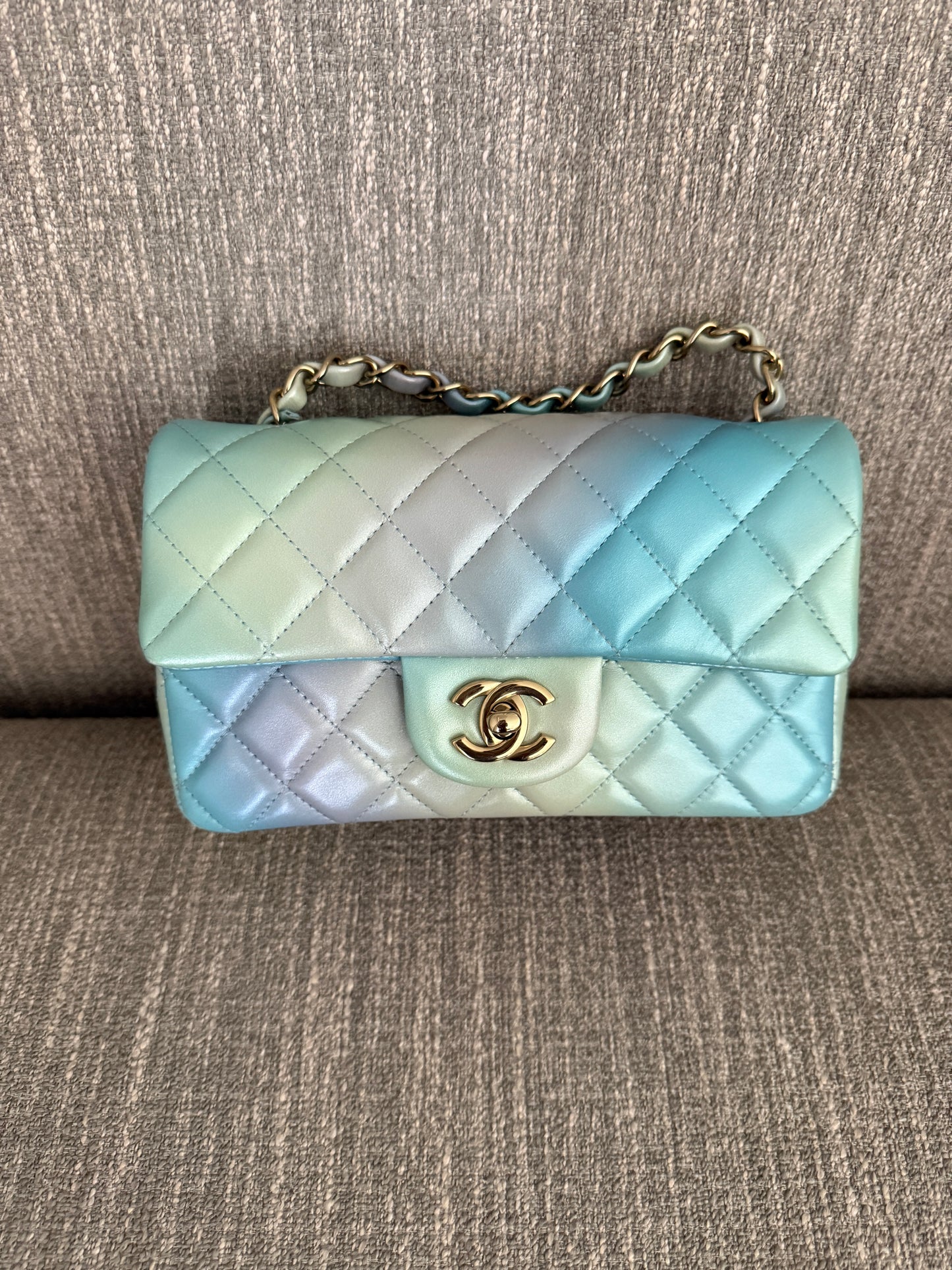 Pre-owned CHANEL mini classic flap limited edition with dustbag and box