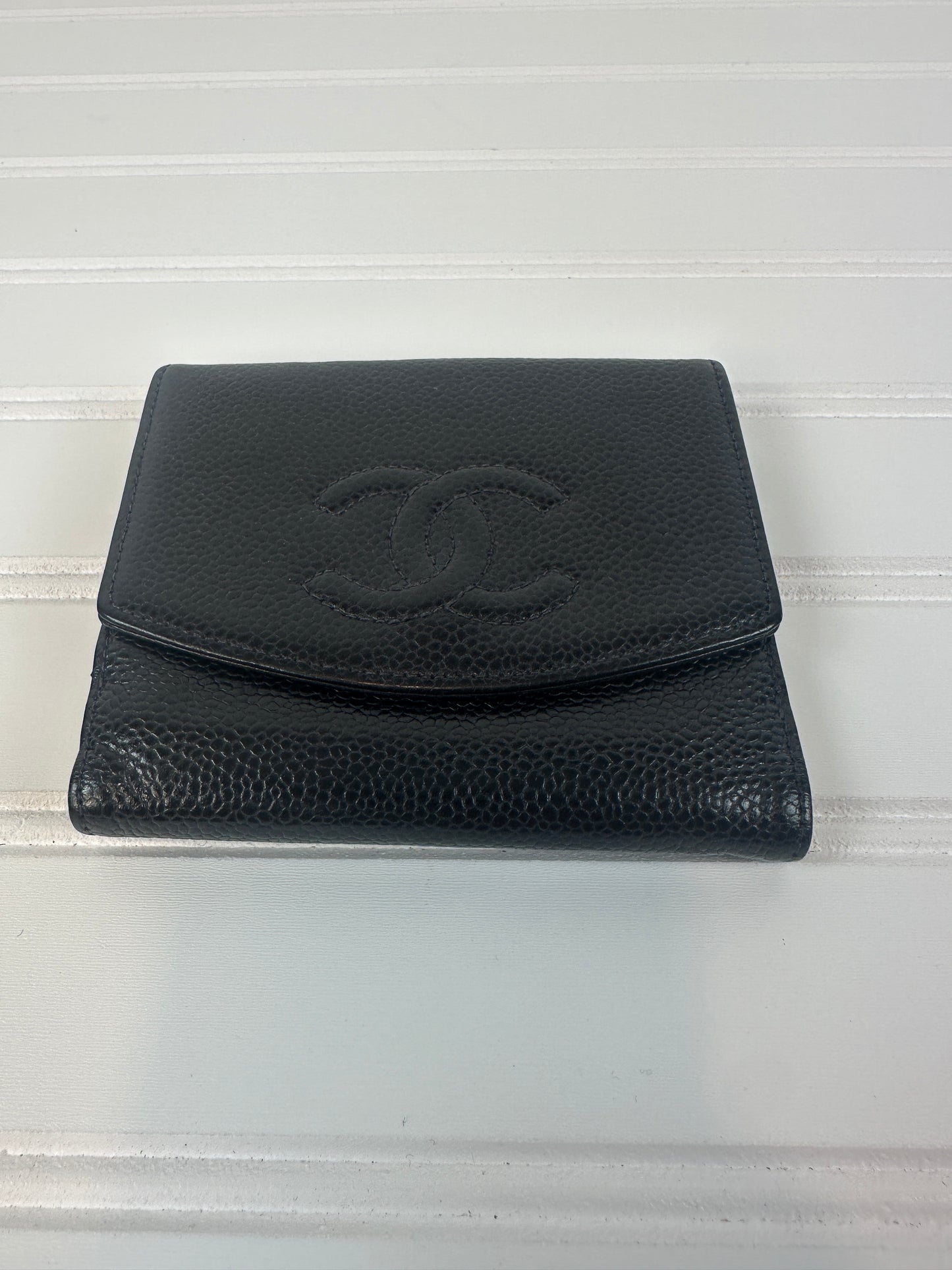 Pre-owned CHANEL Bifold Wallet Black Caviar with Coco Brand _200-4