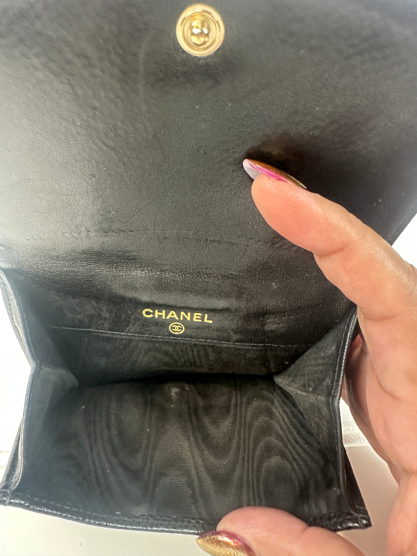 Pre-owned CHANEL Bifold Wallet Black Caviar with Coco Brand _200-4