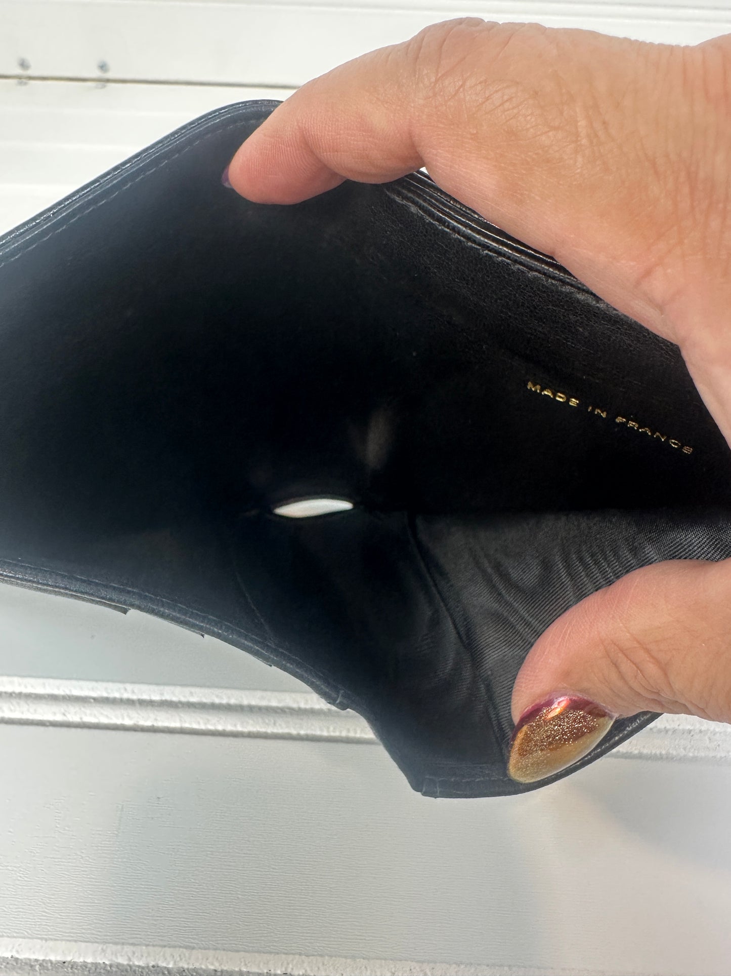 Pre-owned CHANEL Bifold Wallet Black Caviar with Coco Brand _200-4