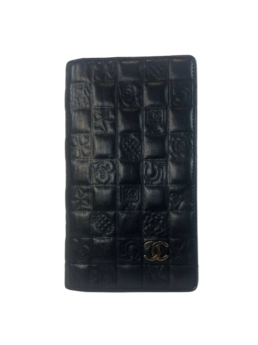 Pre-owned CHANEL Icon Bi fold Long Wallet Black with Silver CC _ 200-5