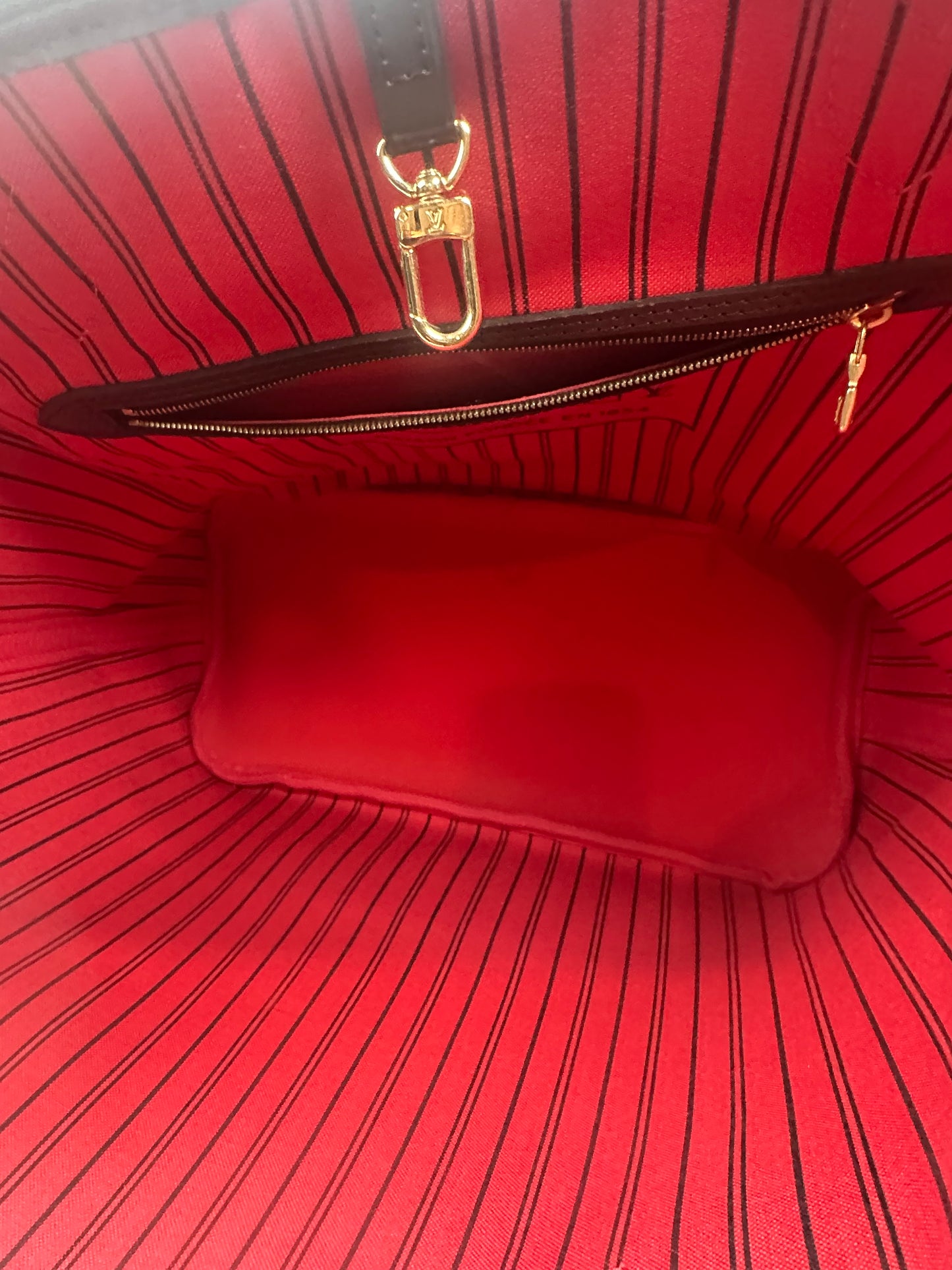 Pre-owned LOUIS VUITTON Neverfull MM in Damier Ebene canvas with red interior_218