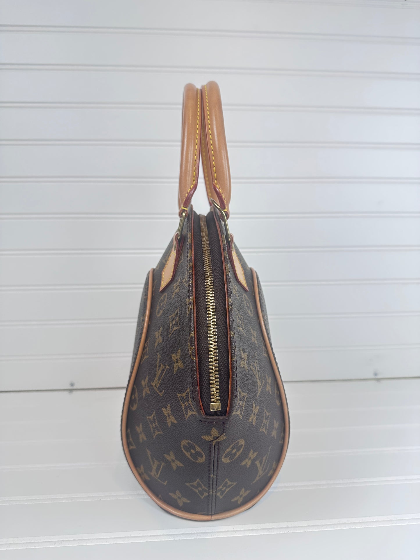 Pre-owned LOUIS VUITTON Ellipse PM Monogram _224