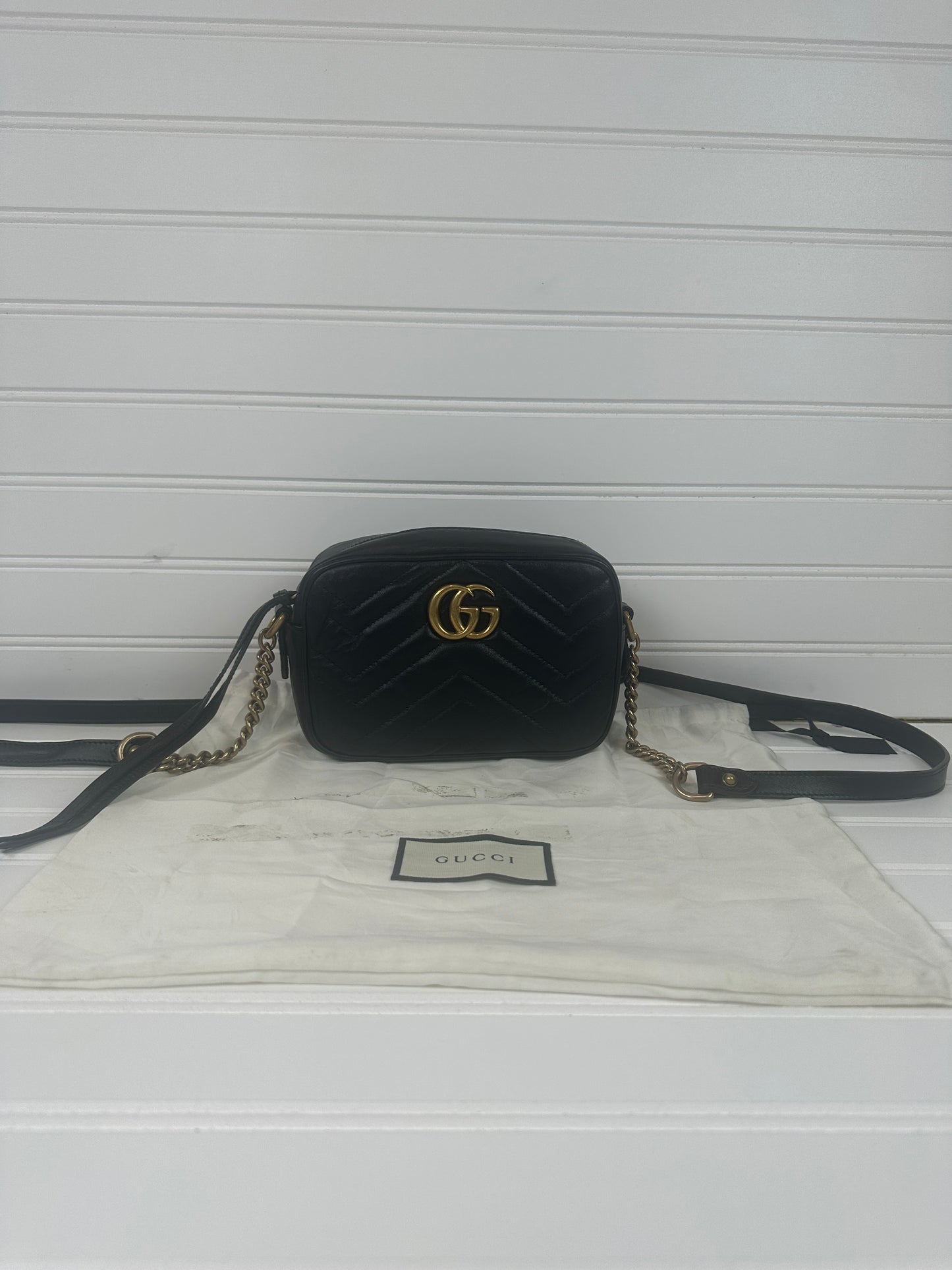 Pre-owned GUCCI GG Marmont camera bag in Black matelassé _ 226