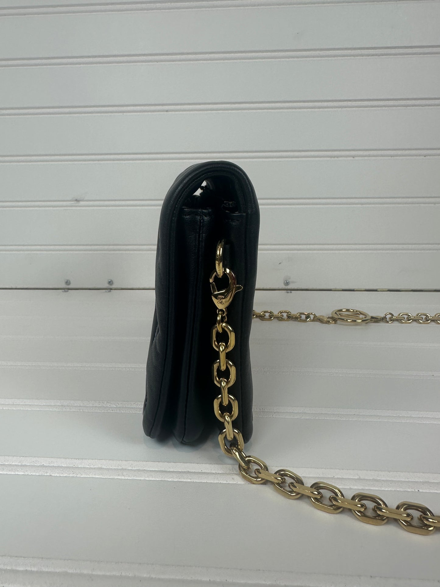 Pre owned LOUIS VUITTON Pochette Coussin Black with Monogram-embossed lambskin _227