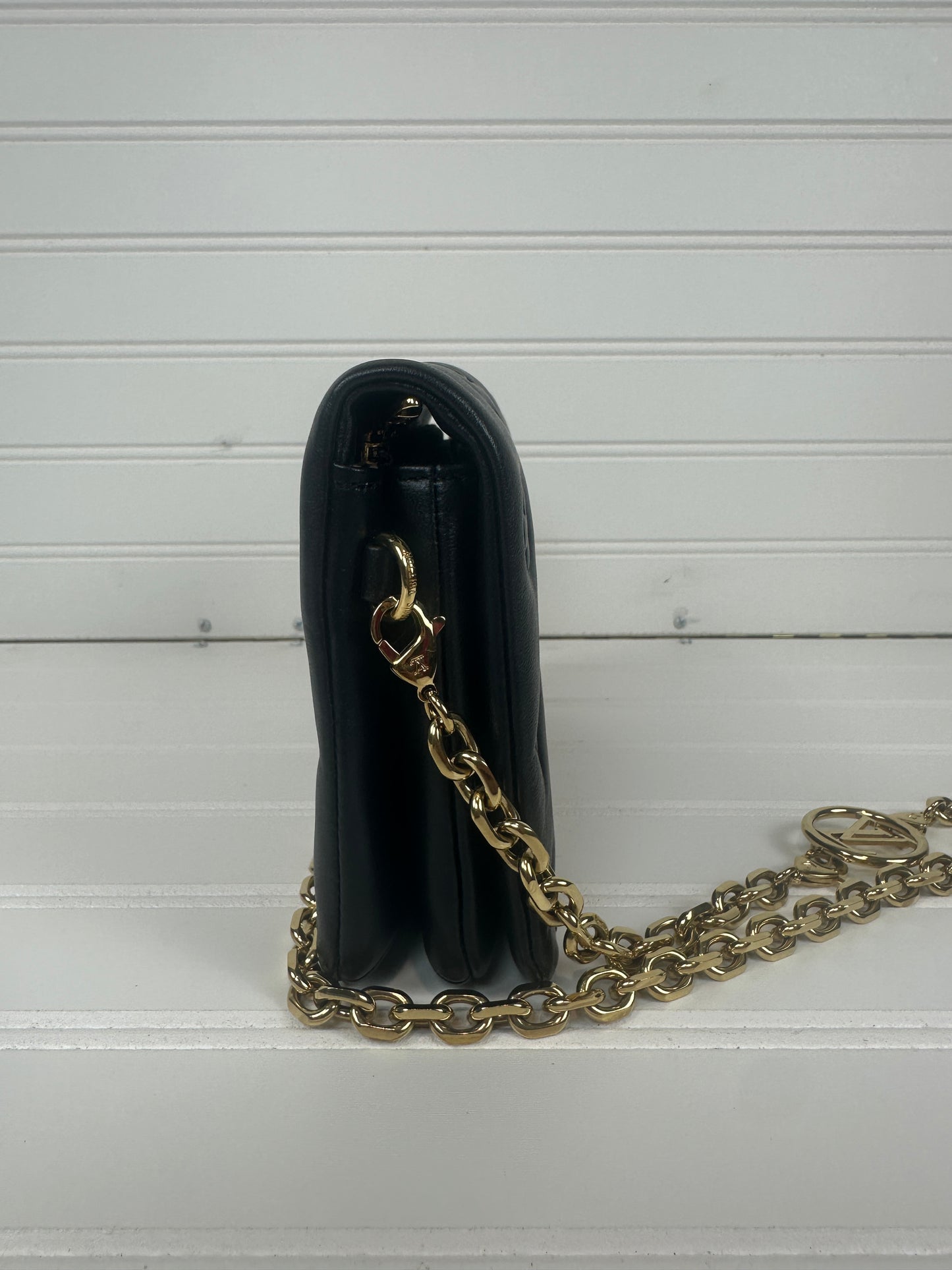 Pre owned LOUIS VUITTON Pochette Coussin Black with Monogram-embossed lambskin _227