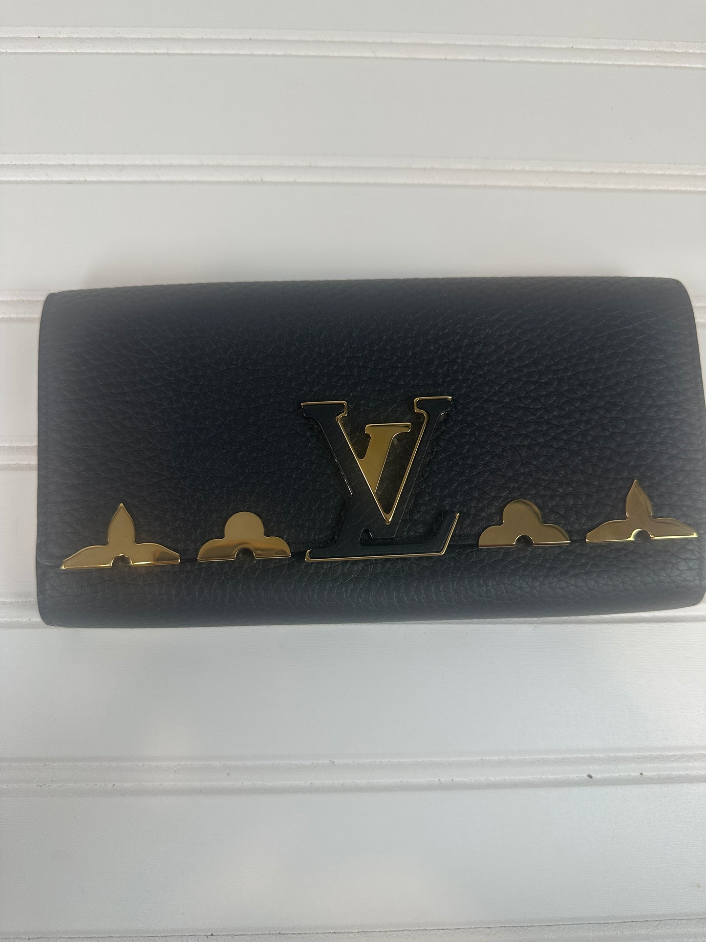 Pre-owned LOUIS VUITTON Capucines Compact Wallet Black _236