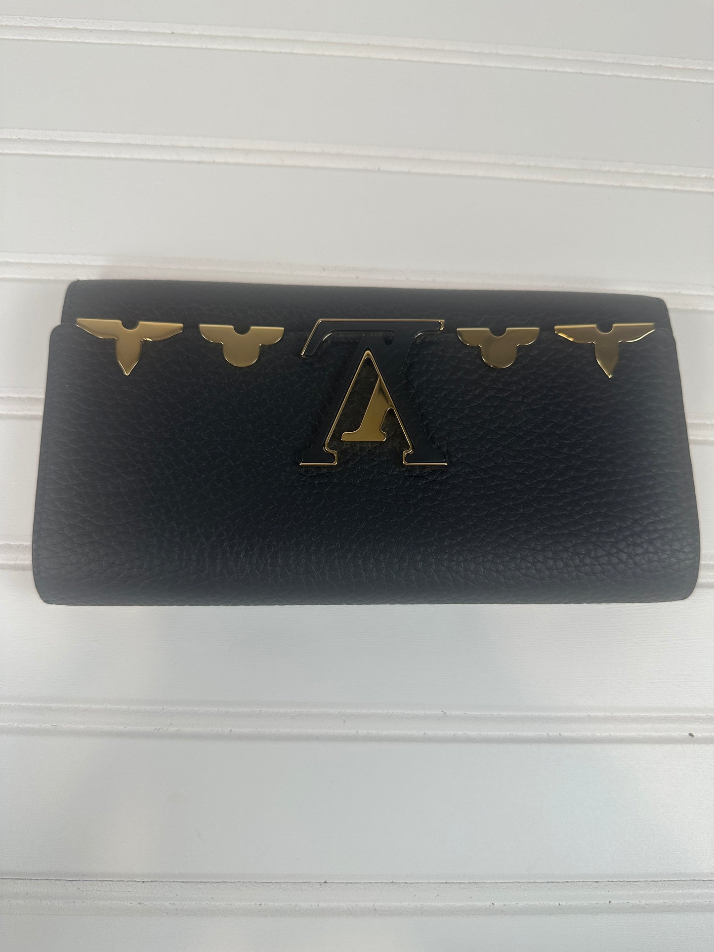 Pre-owned LOUIS VUITTON Capucines Compact Wallet Black _236