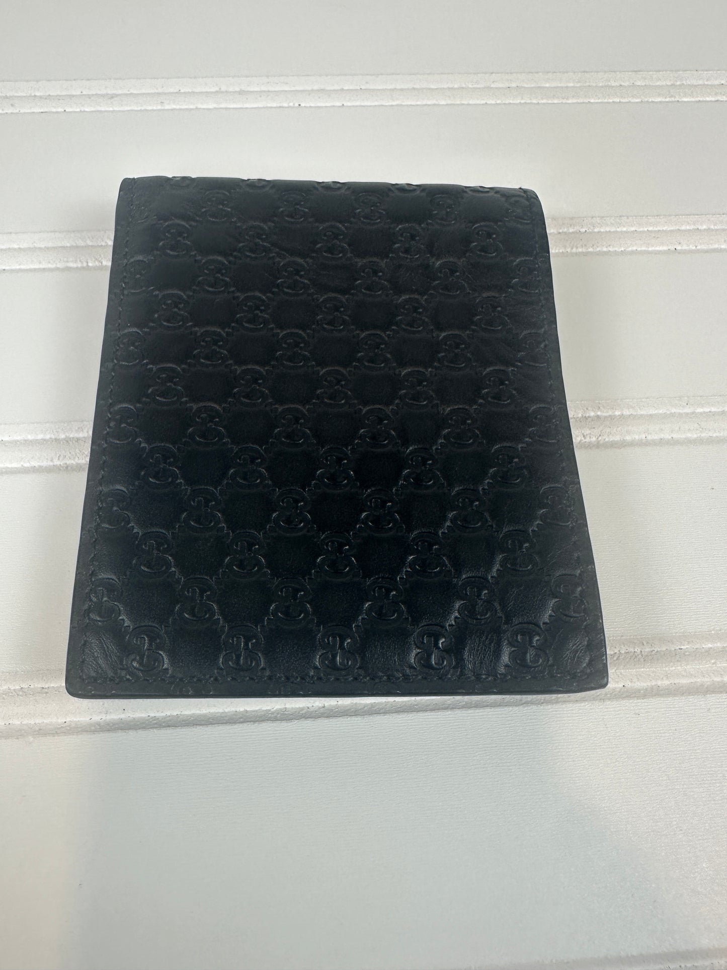 Pre-owned GUCCI GG Emblem bi-fold wallet Black with coin purse _237