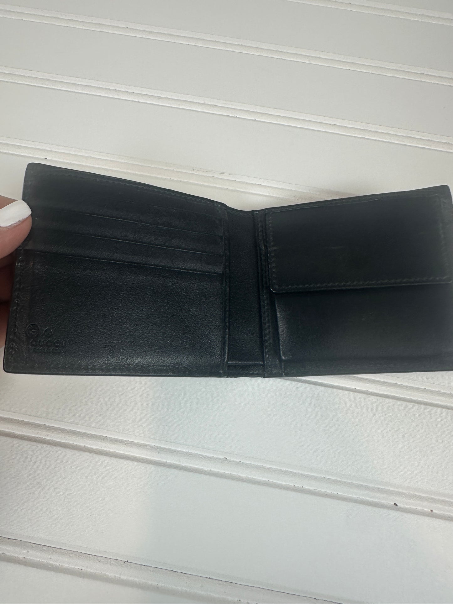 Pre-owned GUCCI GG Emblem bi-fold wallet Black with coin purse _237