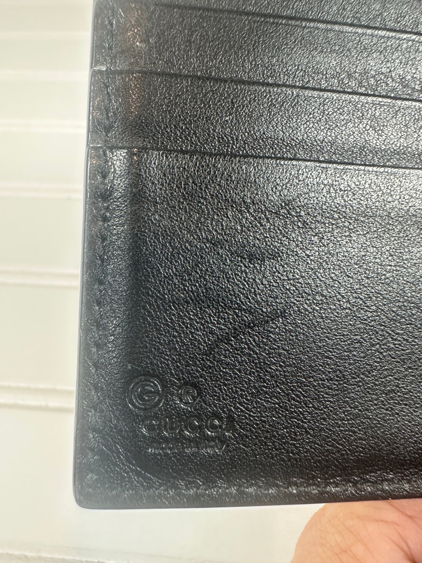 Pre-owned GUCCI GG Emblem bi-fold wallet Black with coin purse _237