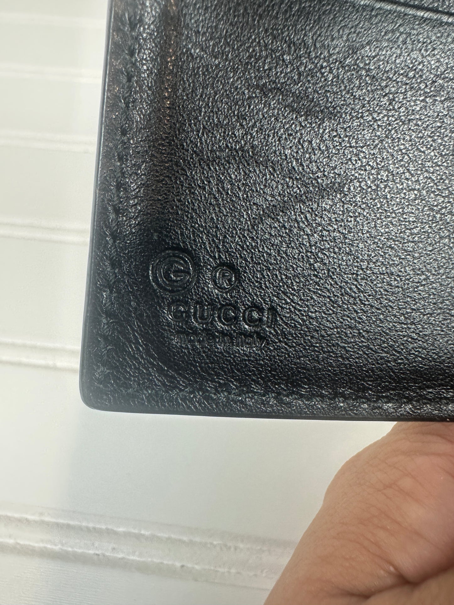 Pre-owned GUCCI GG Emblem bi-fold wallet Black with coin purse _237