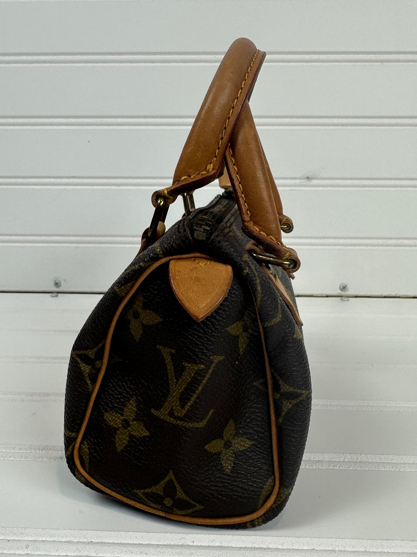 Pre-owned LOUIS VUITTON Nano Speedy Monogram Canvas _ 240