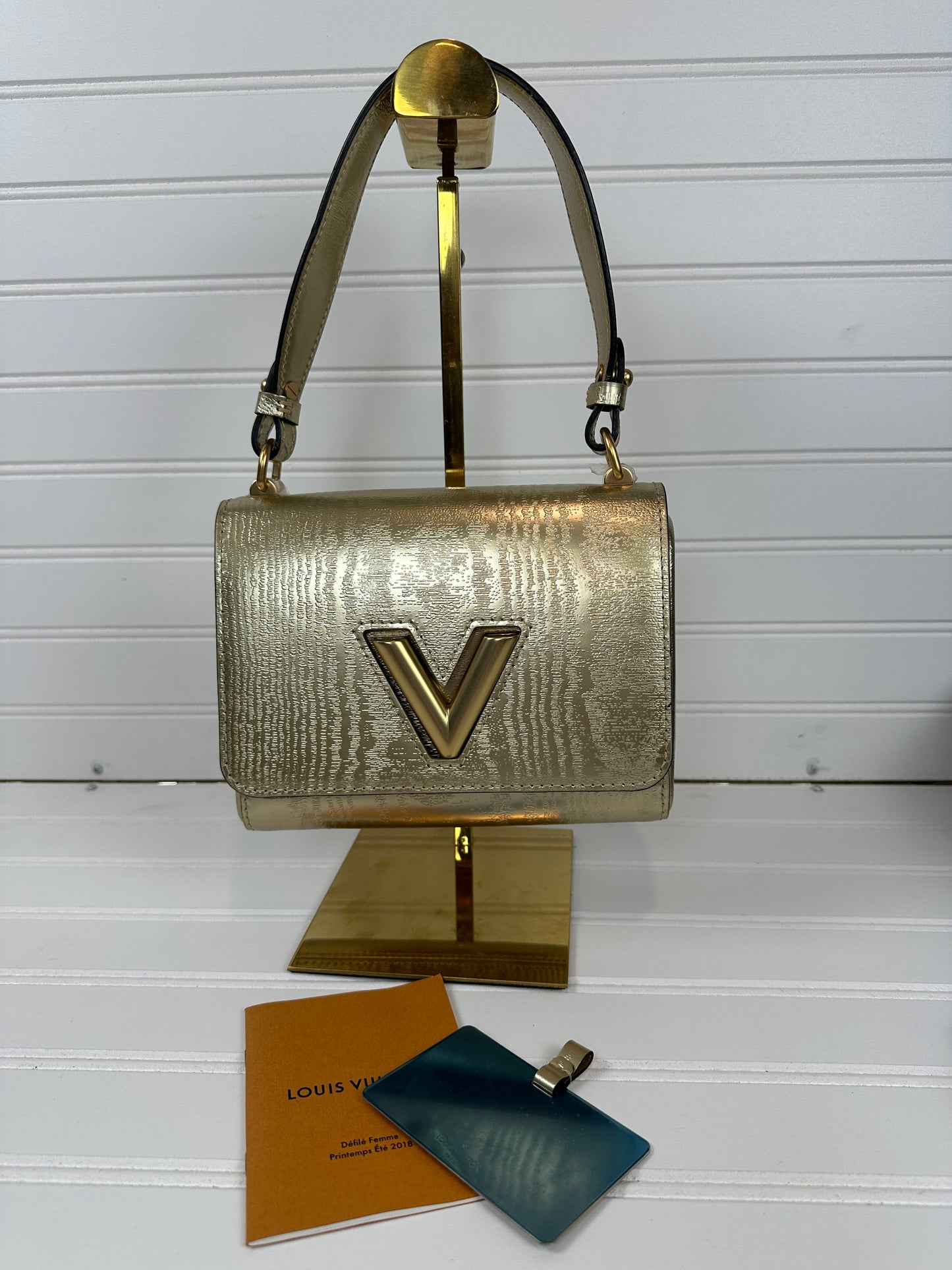 Pre-owned LOUIS VUITTON Gravity Twist PM Gold Calfskin satchel bag _ 246