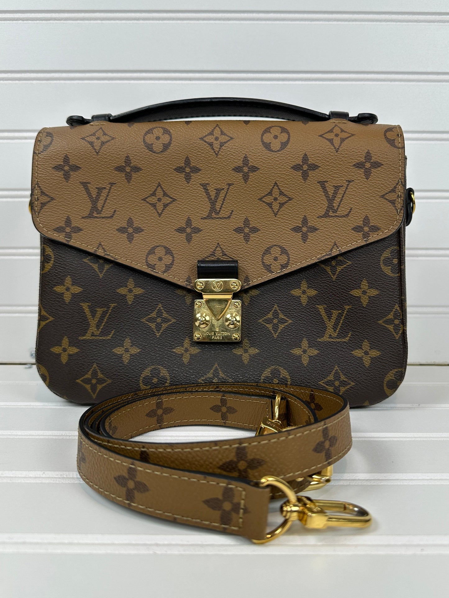 Pre-owned LOUIS VUITTON Pochette Metis Monogram Reverse canvas _ 242
